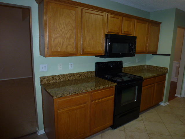 HUNTERS RUN S/D - Residential Lease