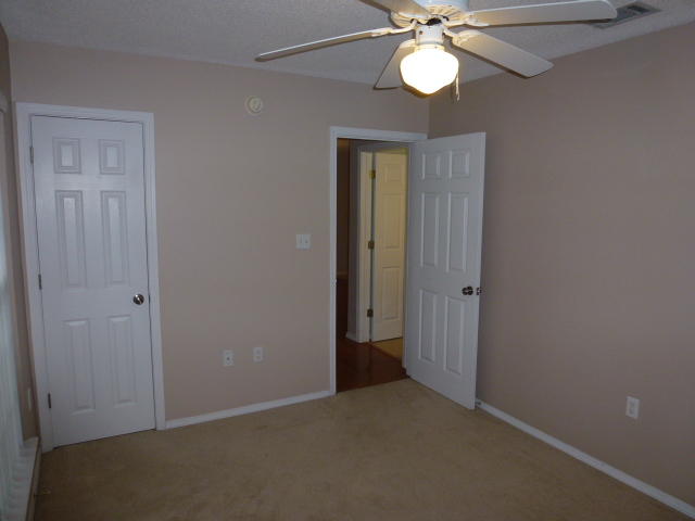 HUNTERS RUN S/D - Residential Lease