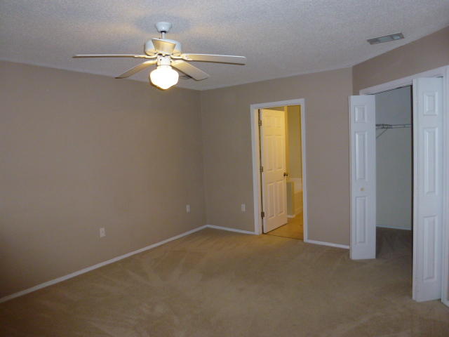 HUNTERS RUN S/D - Residential Lease