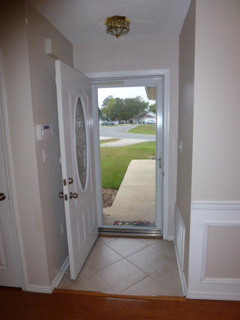 HUNTERS RUN S/D - Residential Lease