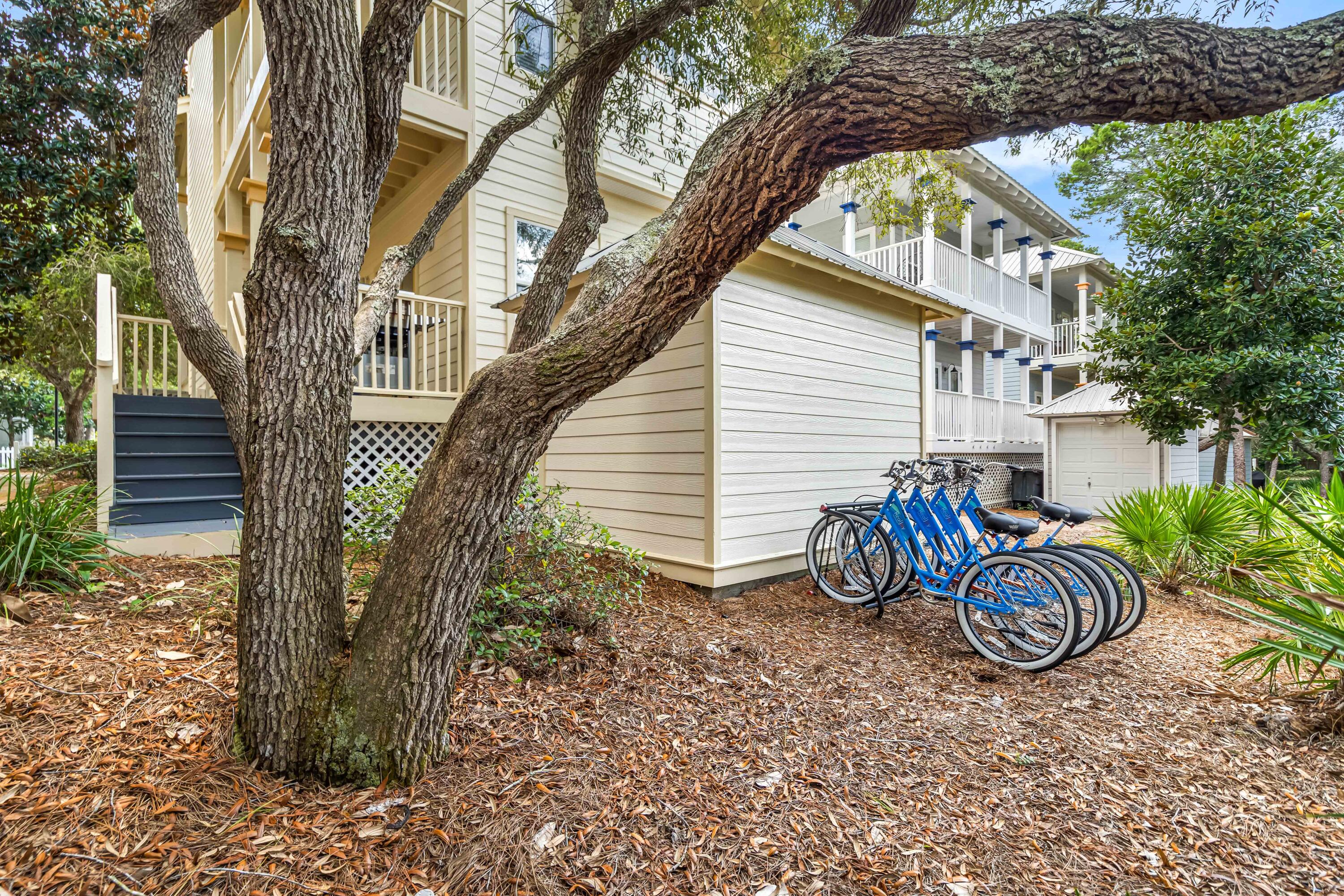 OLD FLORIDA VILLAGE - Residential