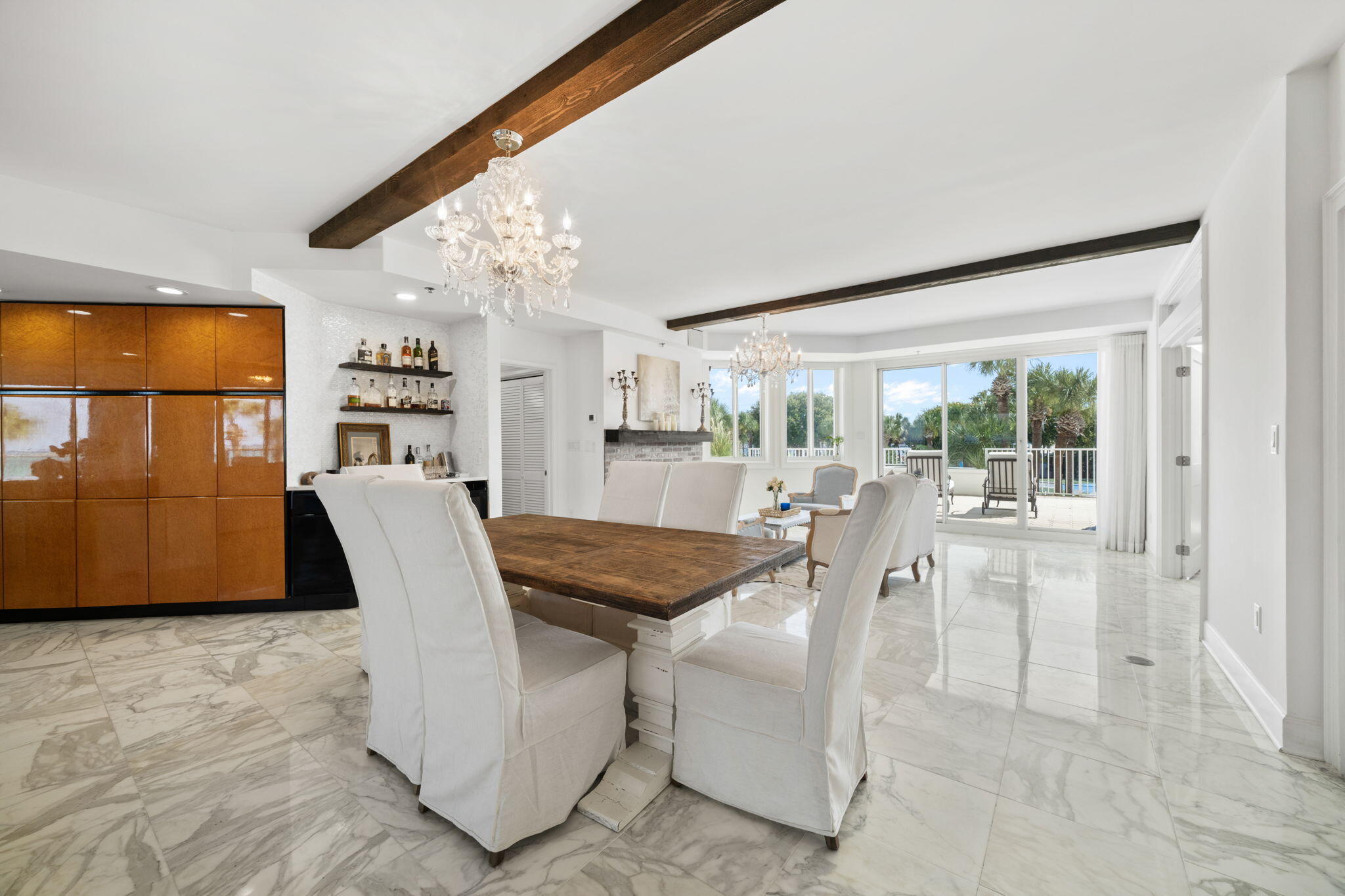 ULTIMATE CONDO THE - Residential