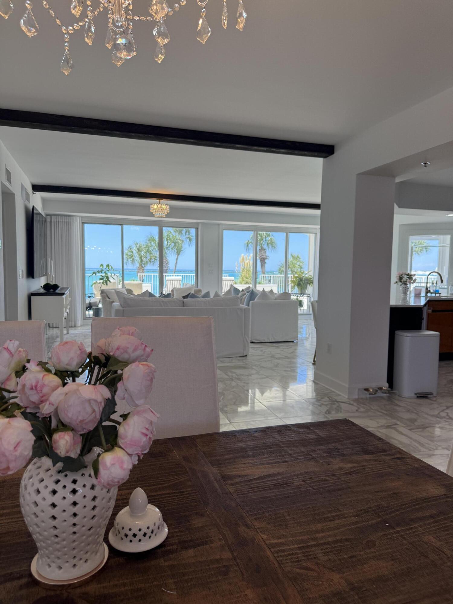 ULTIMATE CONDO THE - Residential