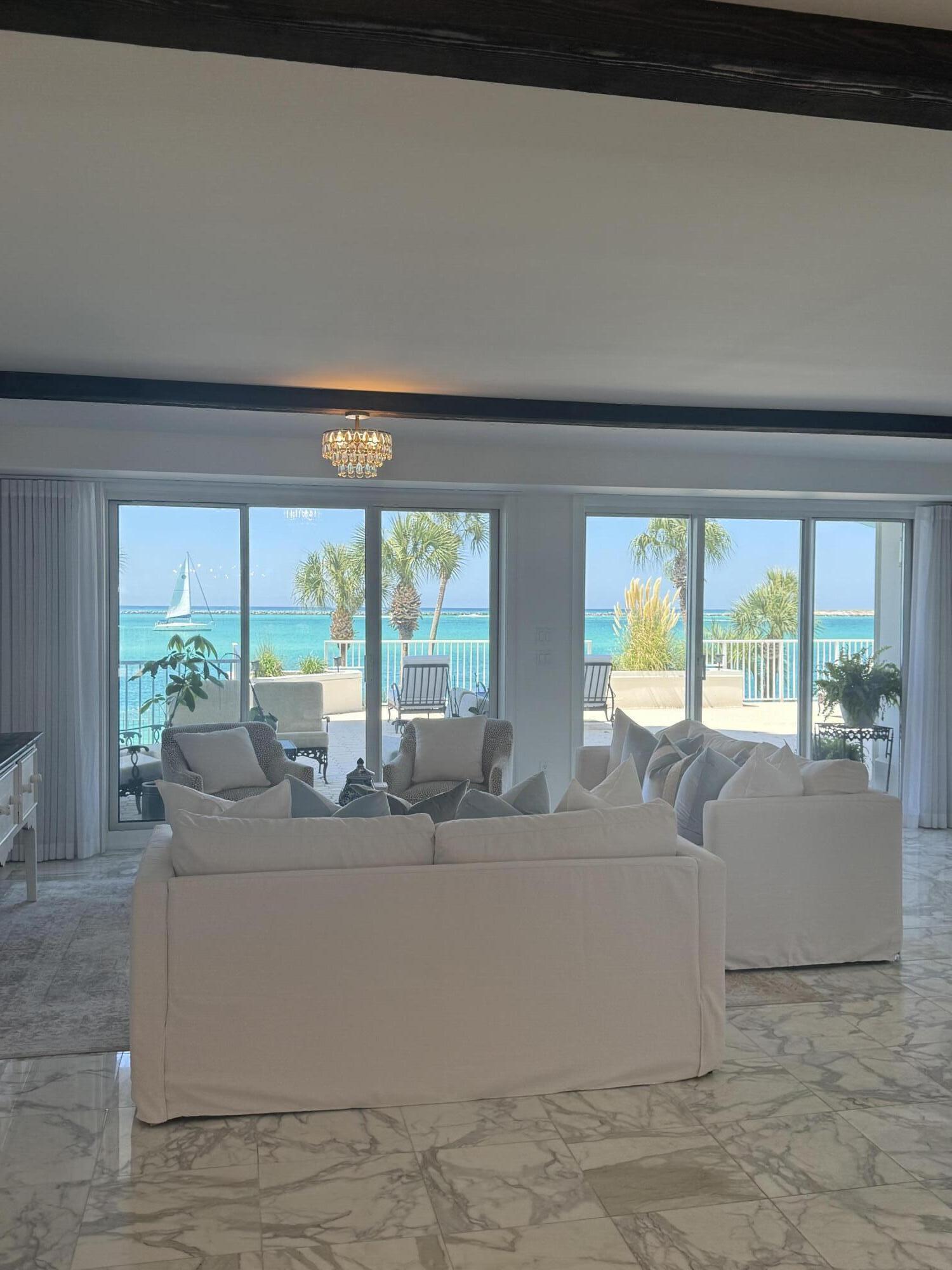 ULTIMATE CONDO THE - Residential