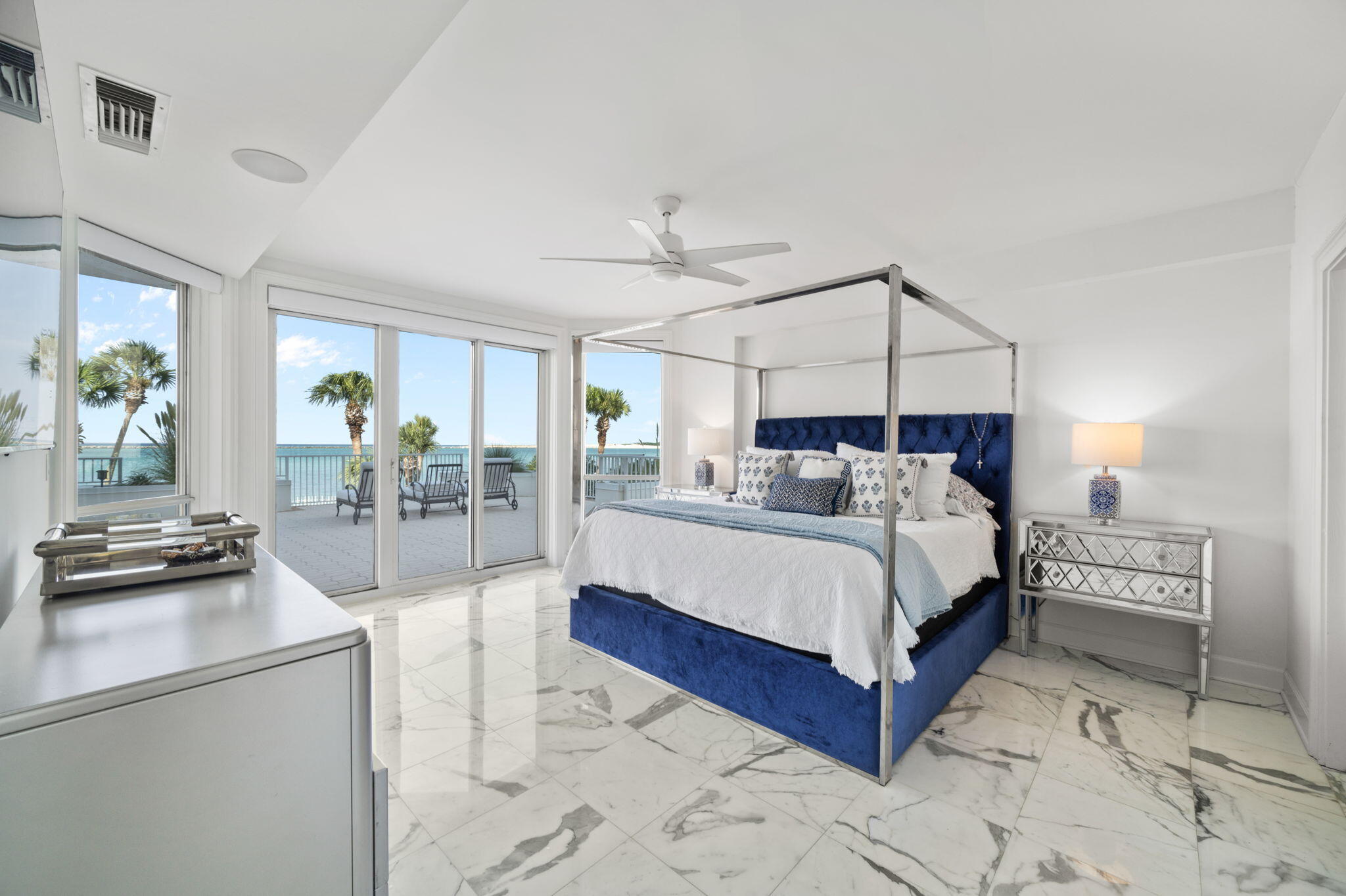 ULTIMATE CONDO THE - Residential