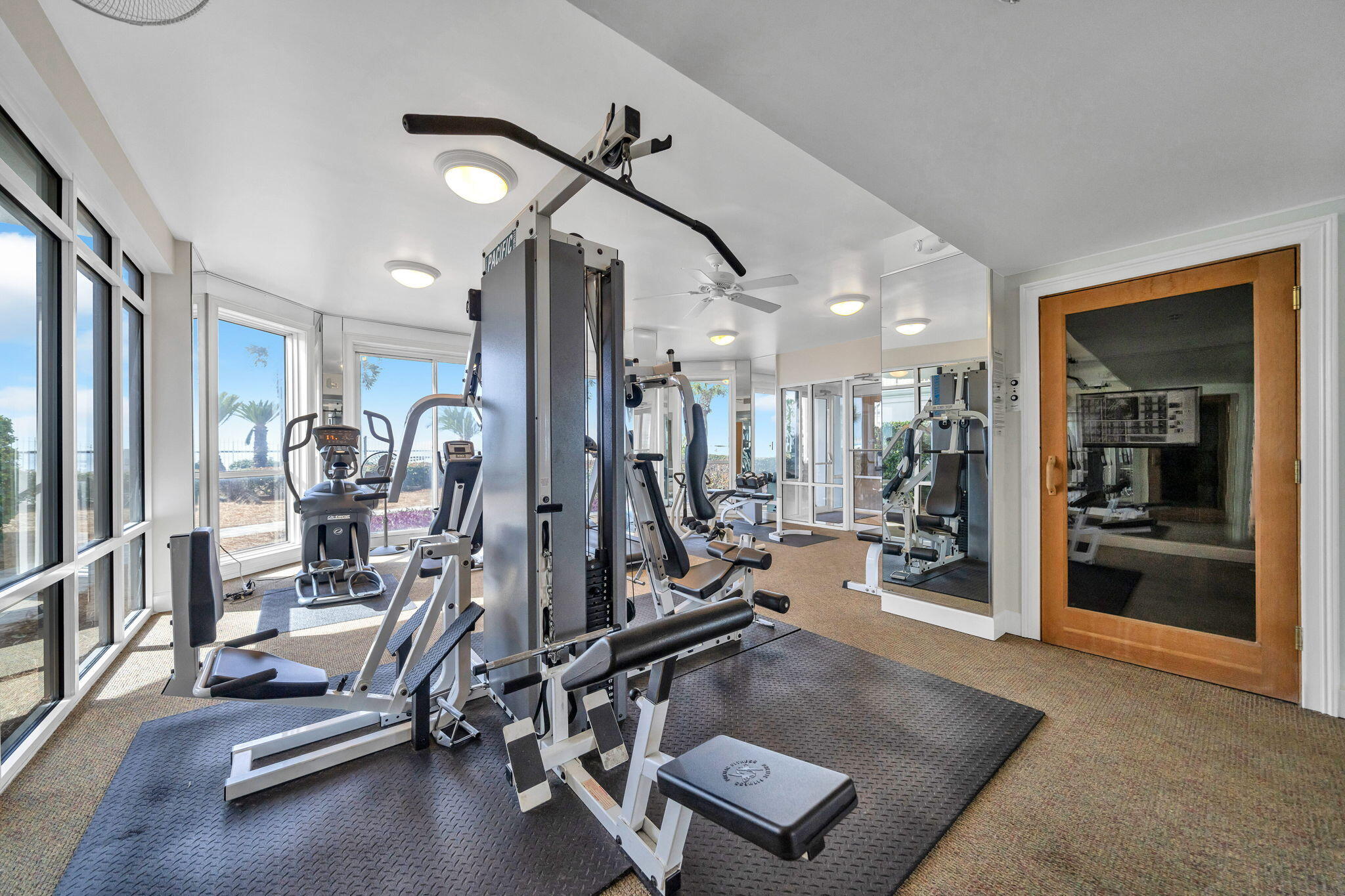 ULTIMATE CONDO THE - Residential