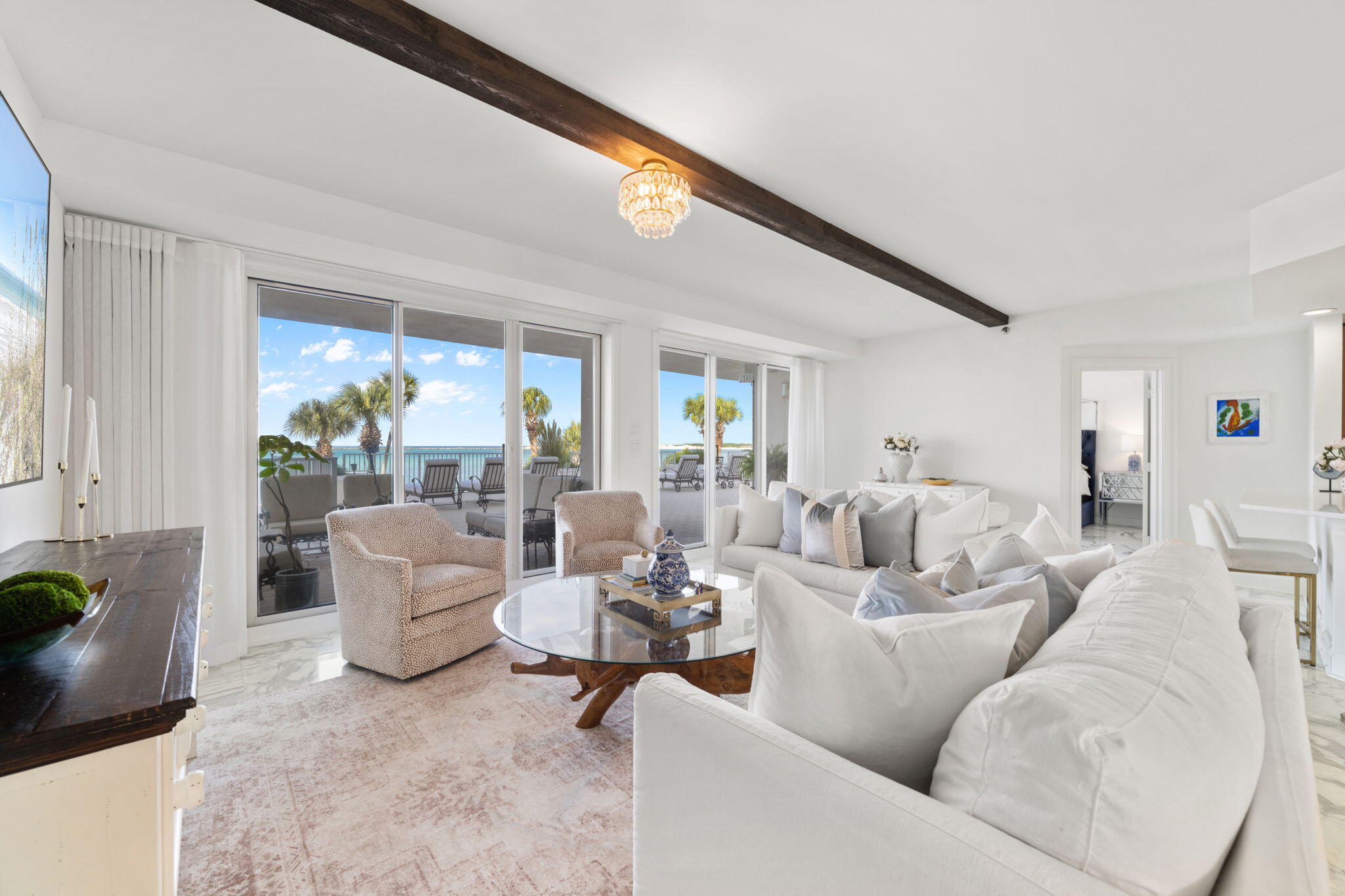 ULTIMATE CONDO THE - Residential