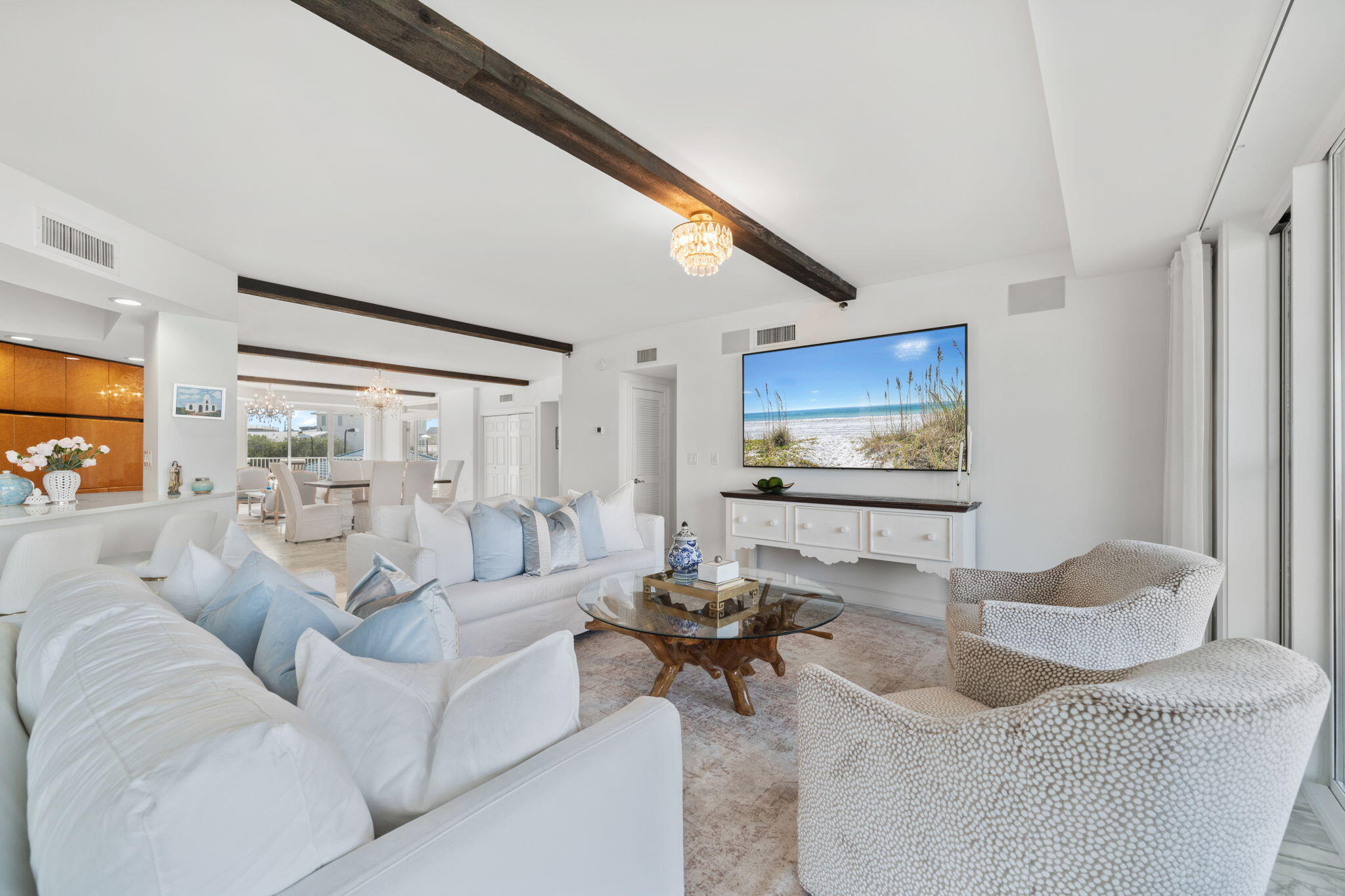 ULTIMATE CONDO THE - Residential