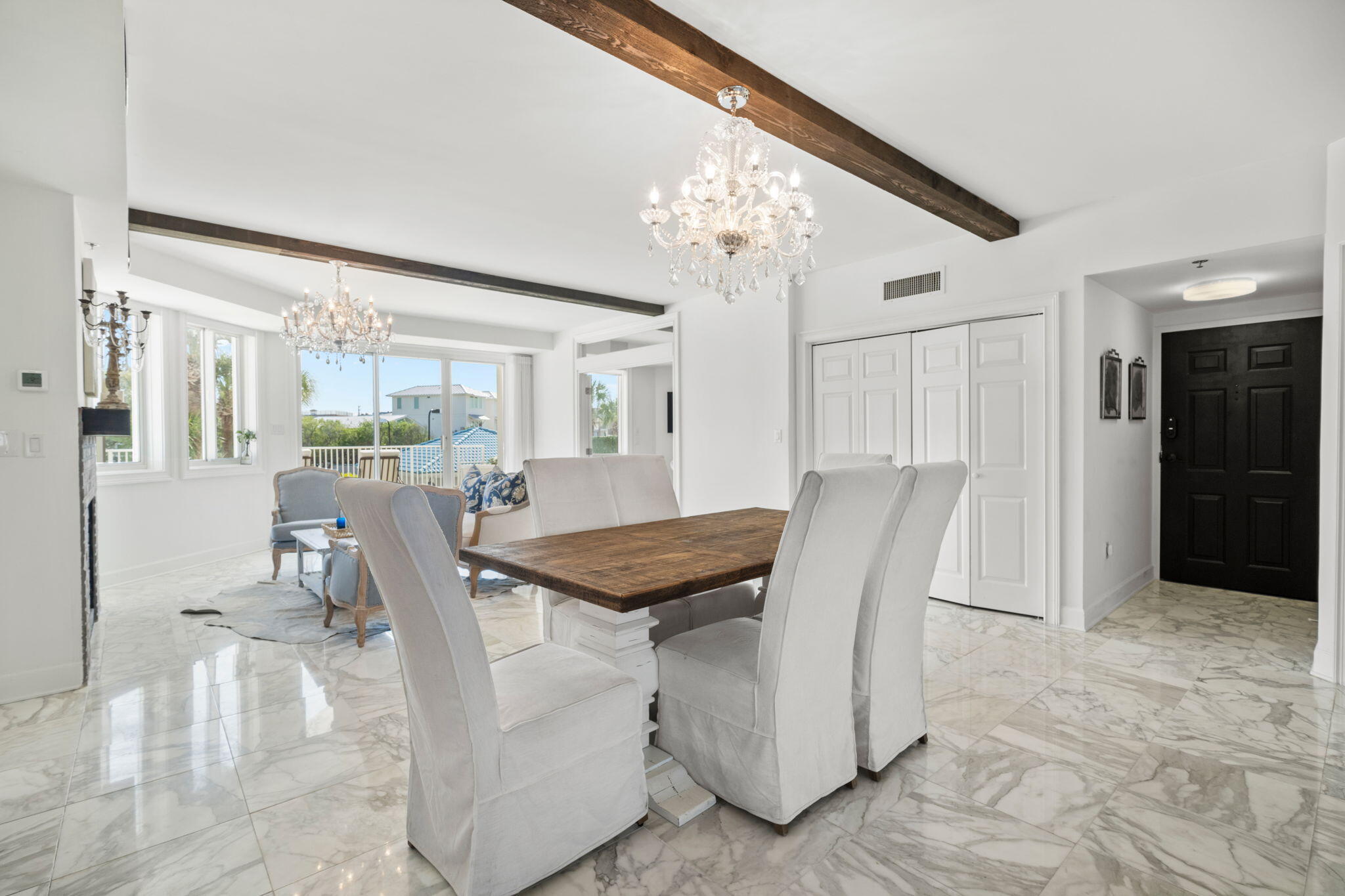 ULTIMATE CONDO THE - Residential