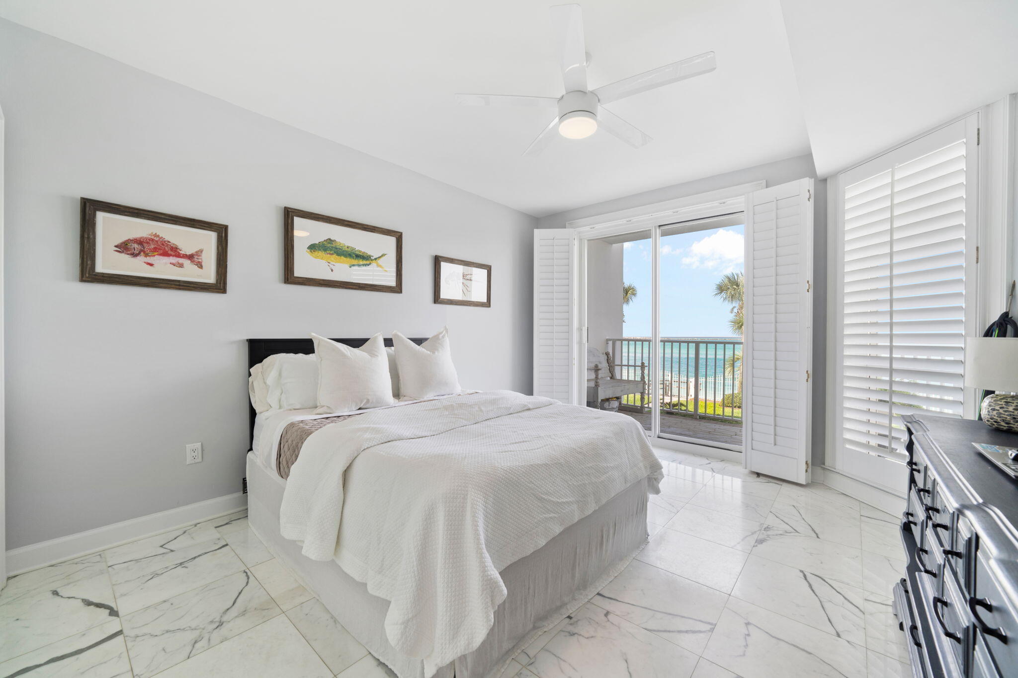 ULTIMATE CONDO THE - Residential