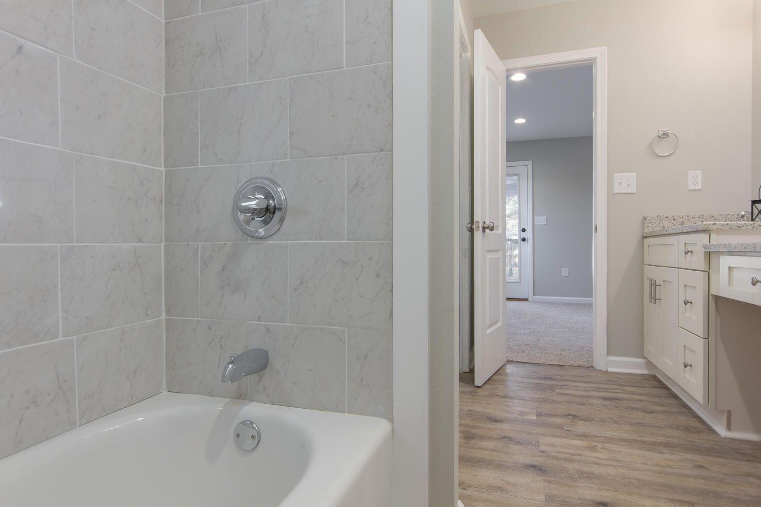 RAINTREE ESTATES - Residential