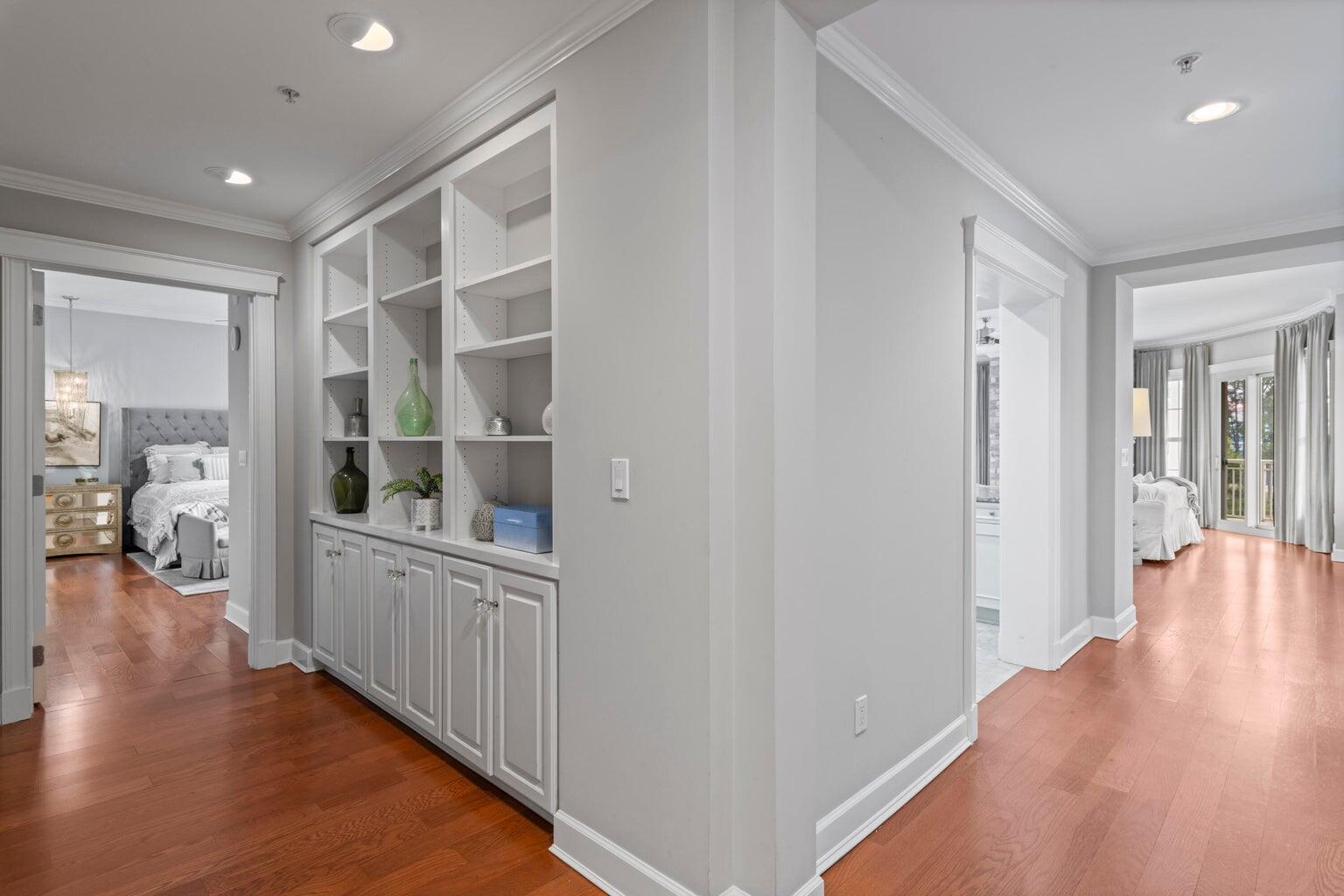 ONE WATER PLACE - Residential