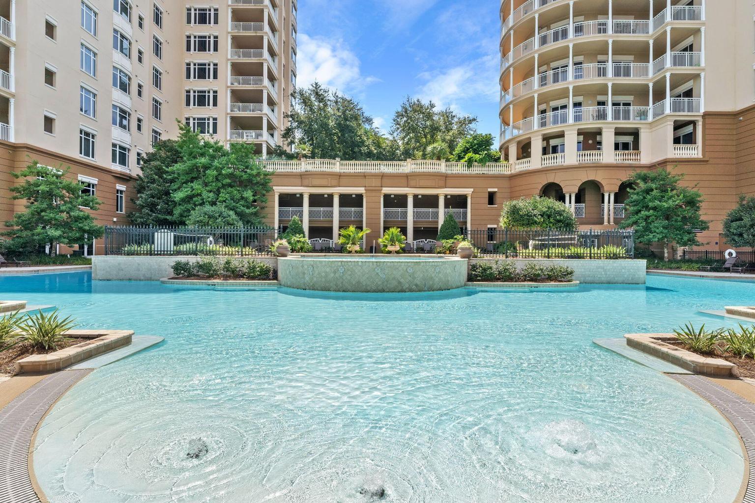 ONE WATER PLACE - Residential