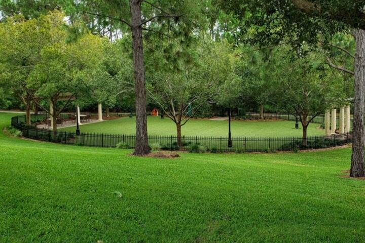 ONE WATER PLACE - Residential