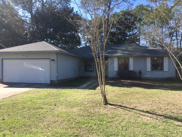 VALPARAISO PINECREST 6 - Residential Lease