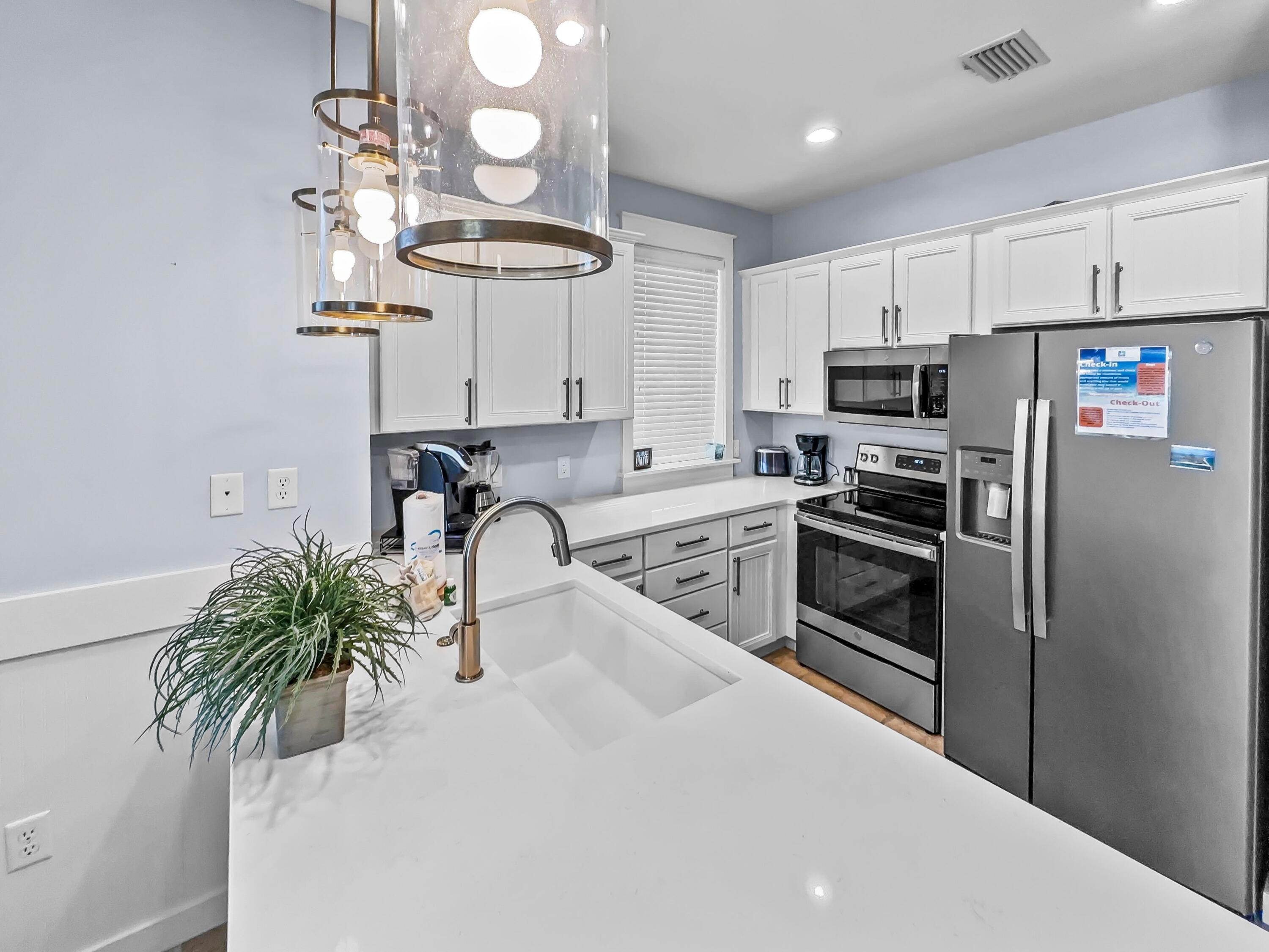 LAUREL GROVE - Residential
