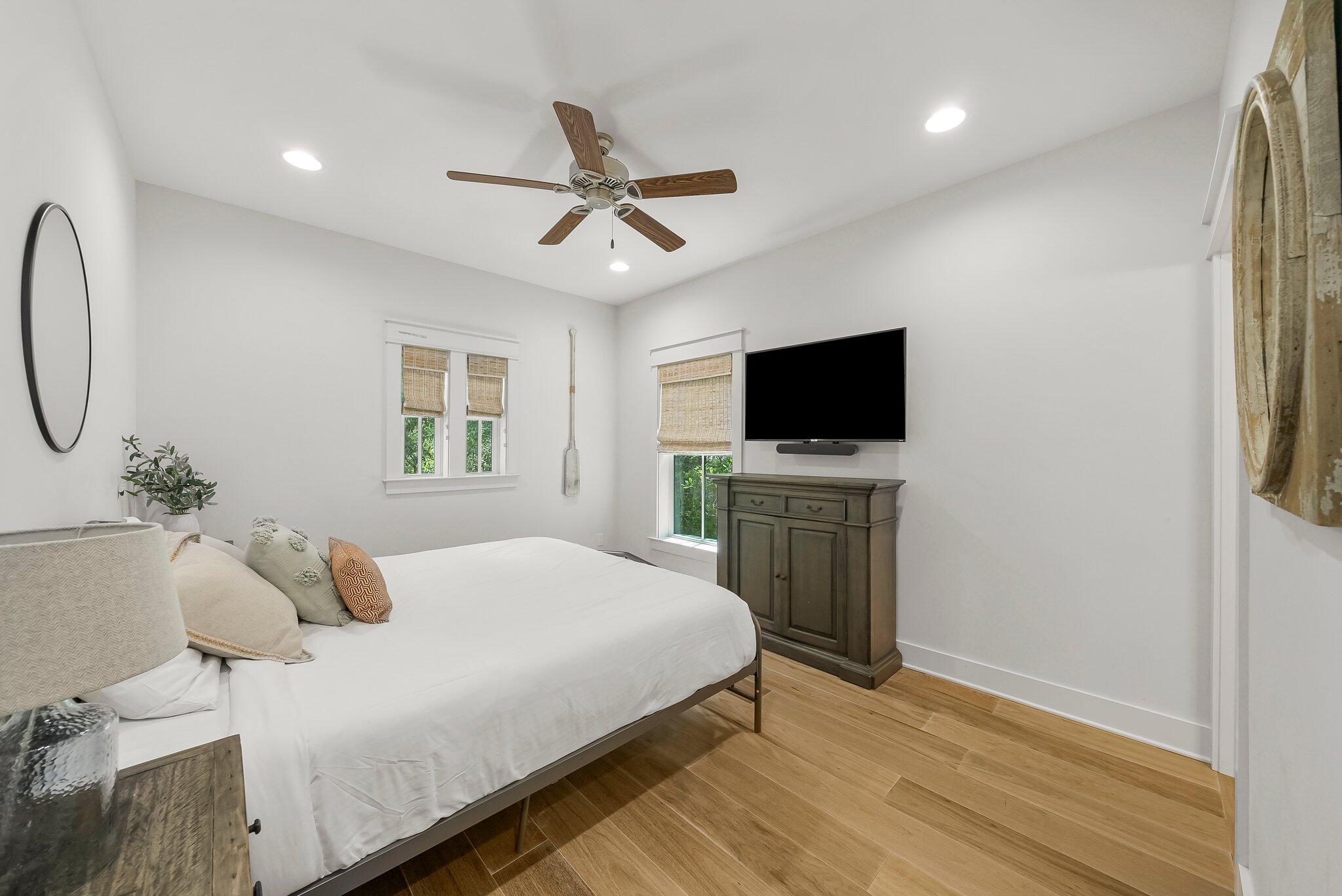 MAGNOLIA COTTAGES - Residential