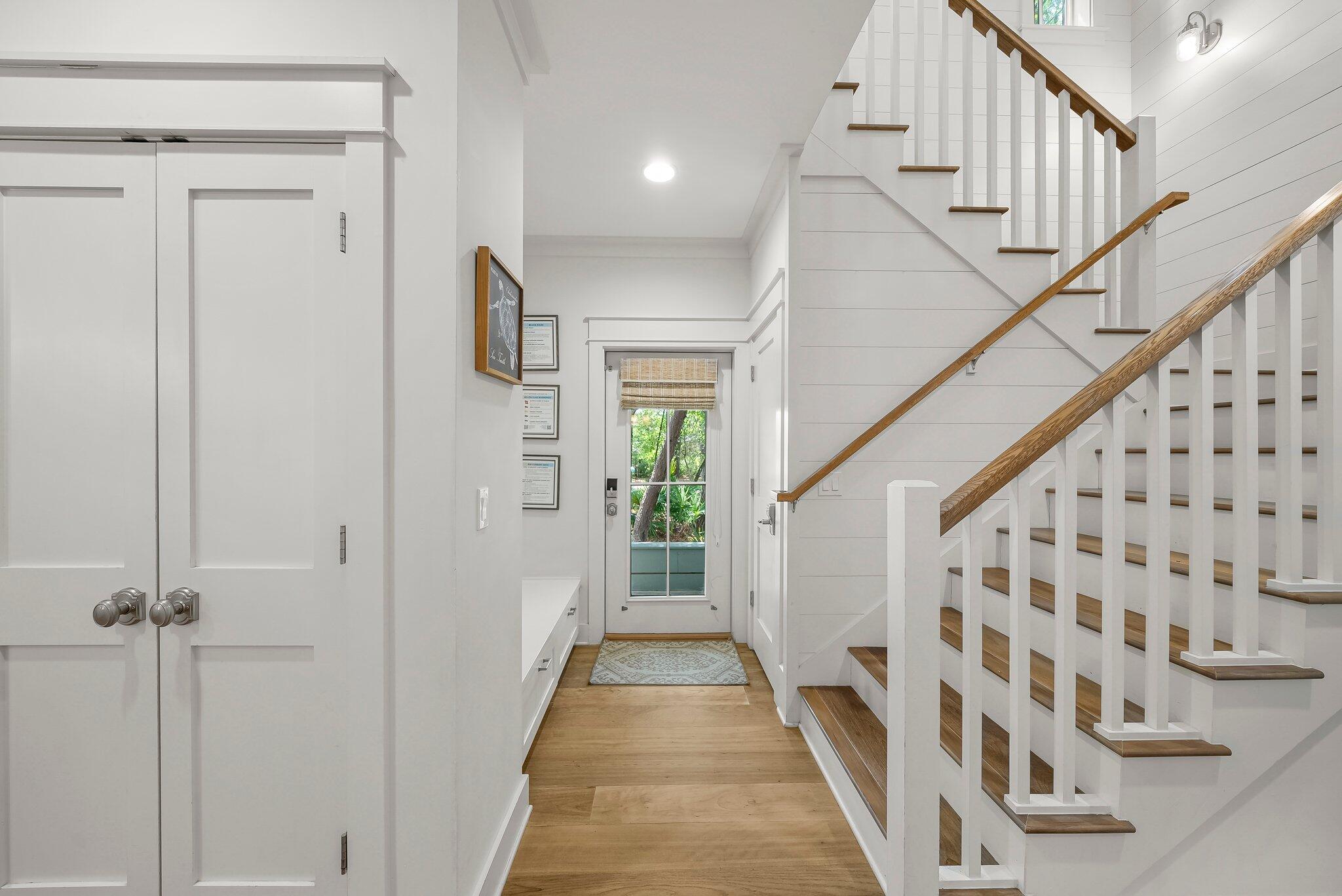 MAGNOLIA COTTAGES - Residential