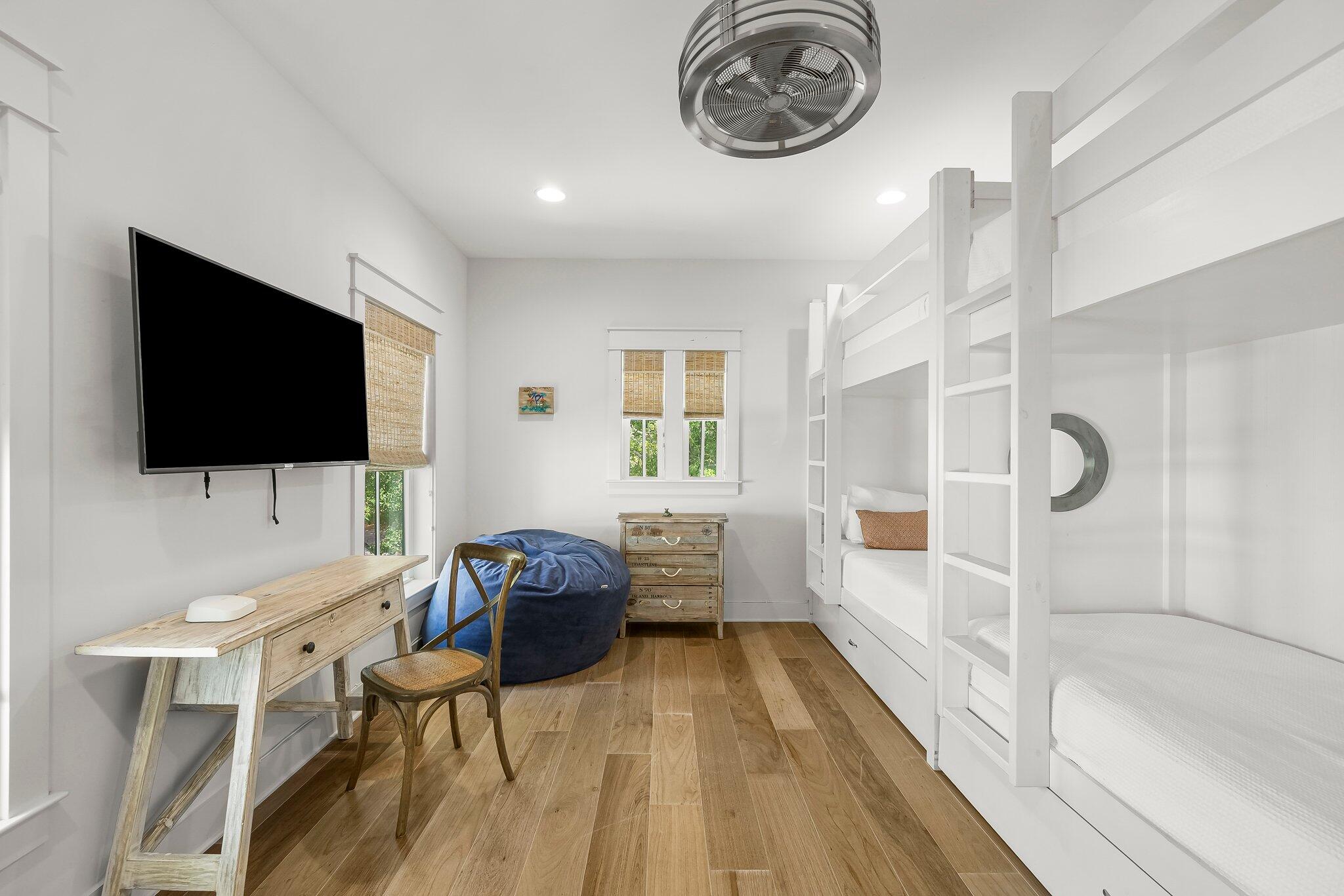 MAGNOLIA COTTAGES - Residential