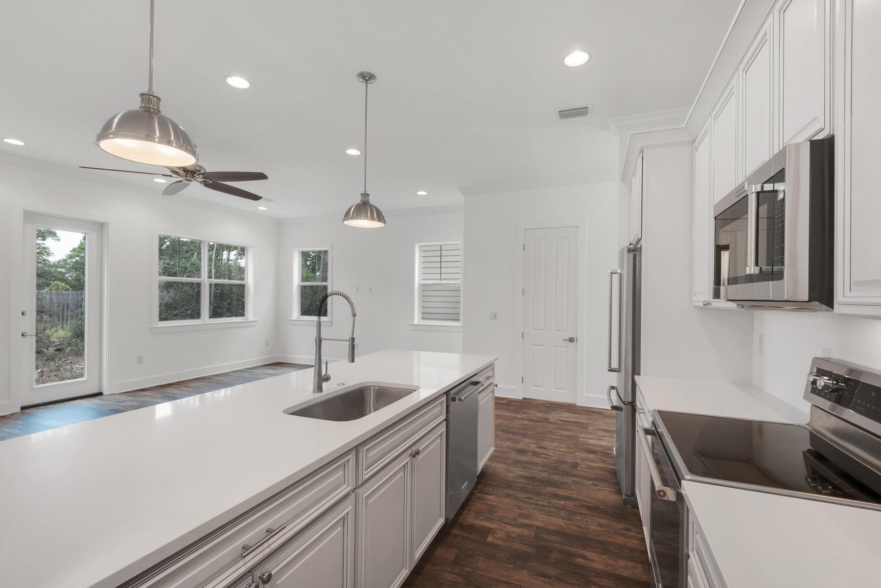 GULF REFLECTIONS - Residential