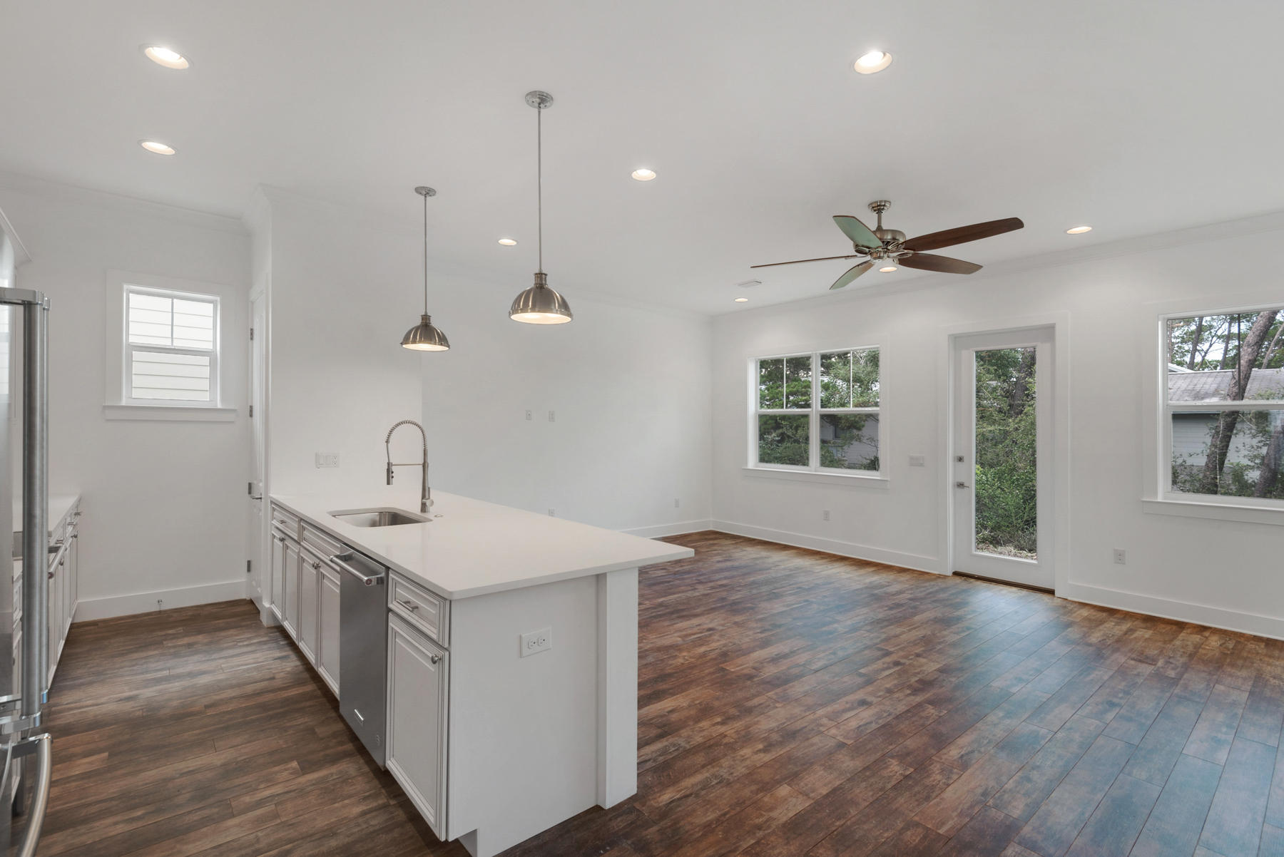 GULF REFLECTIONS - Residential