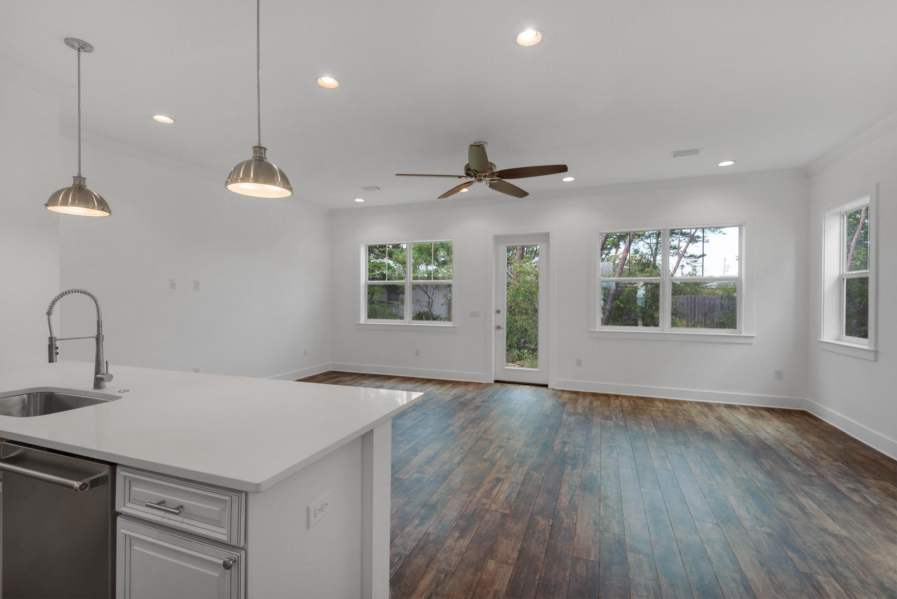 GULF REFLECTIONS - Residential