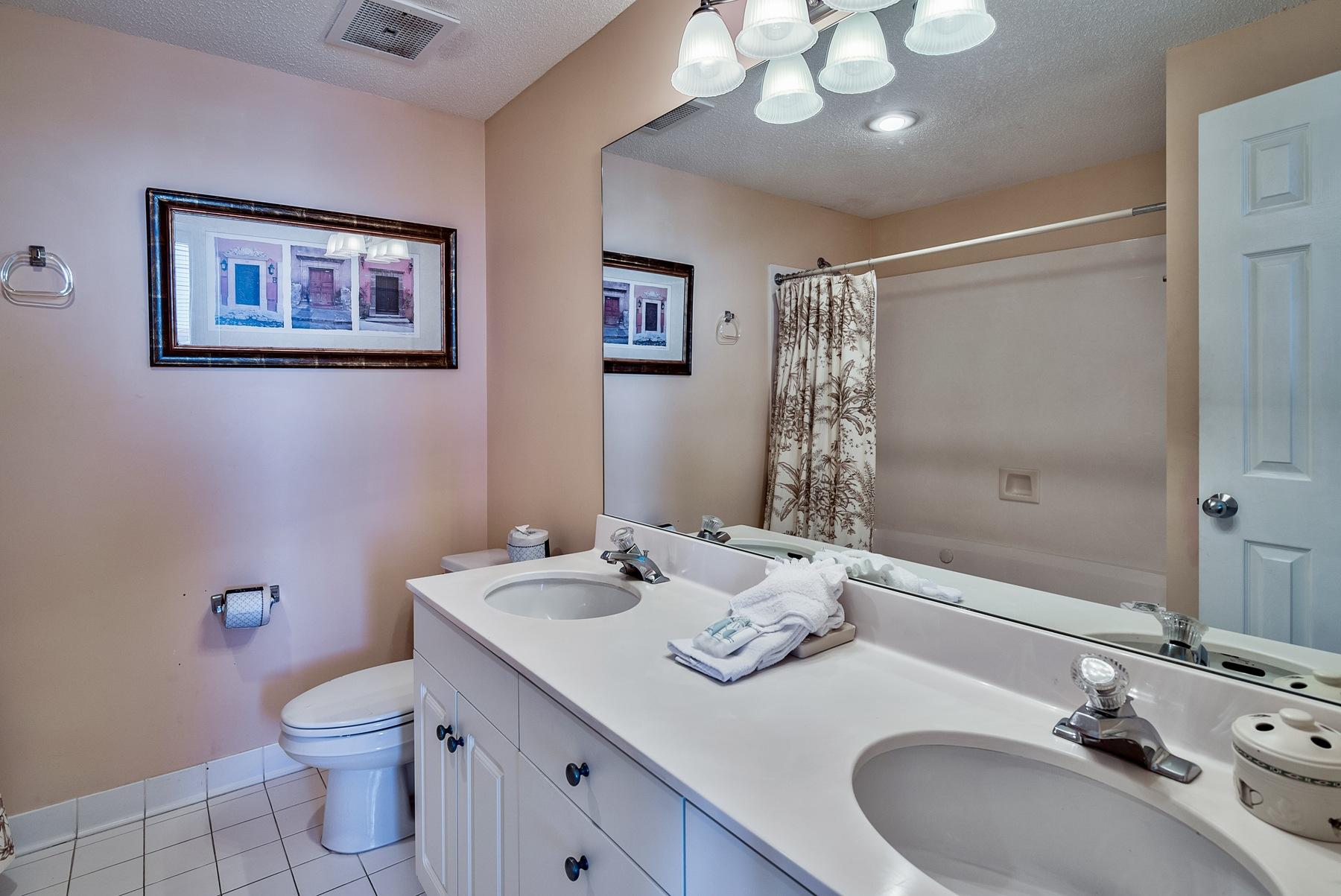 LEEWARD KEY - Residential