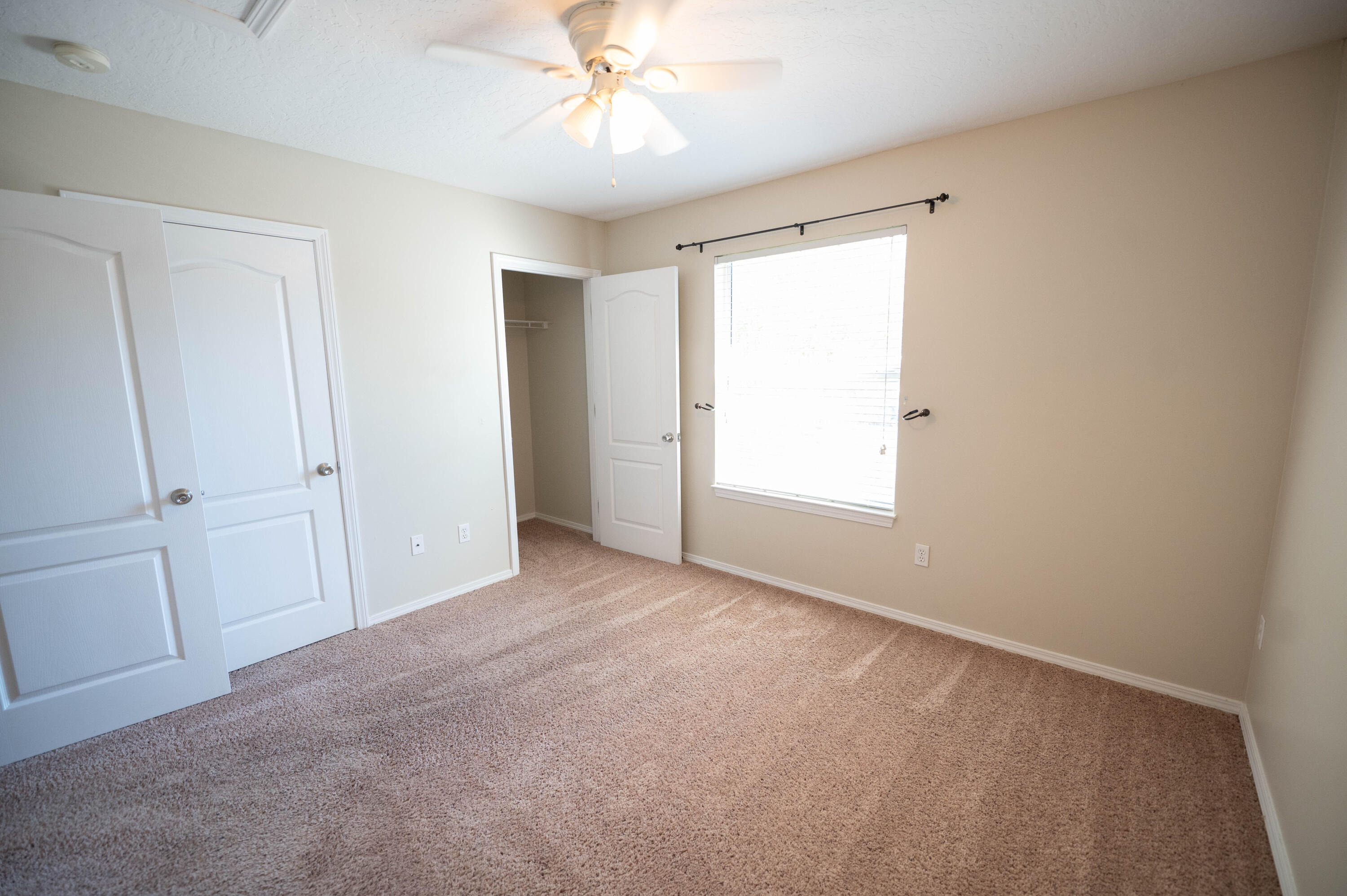 Shay Lin Townhomes - Residential