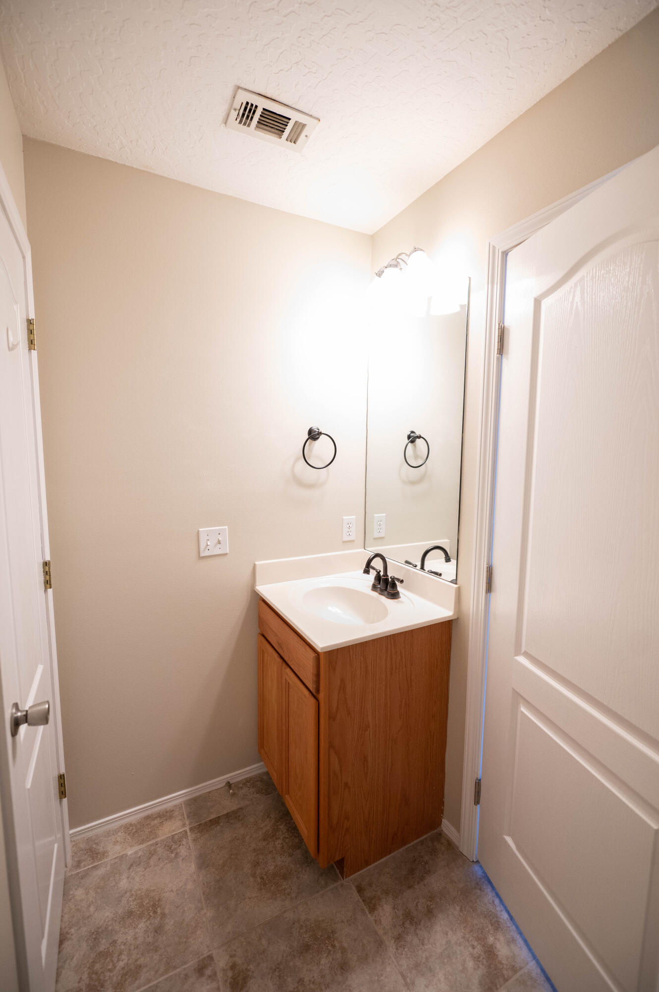 Shay Lin Townhomes - Residential