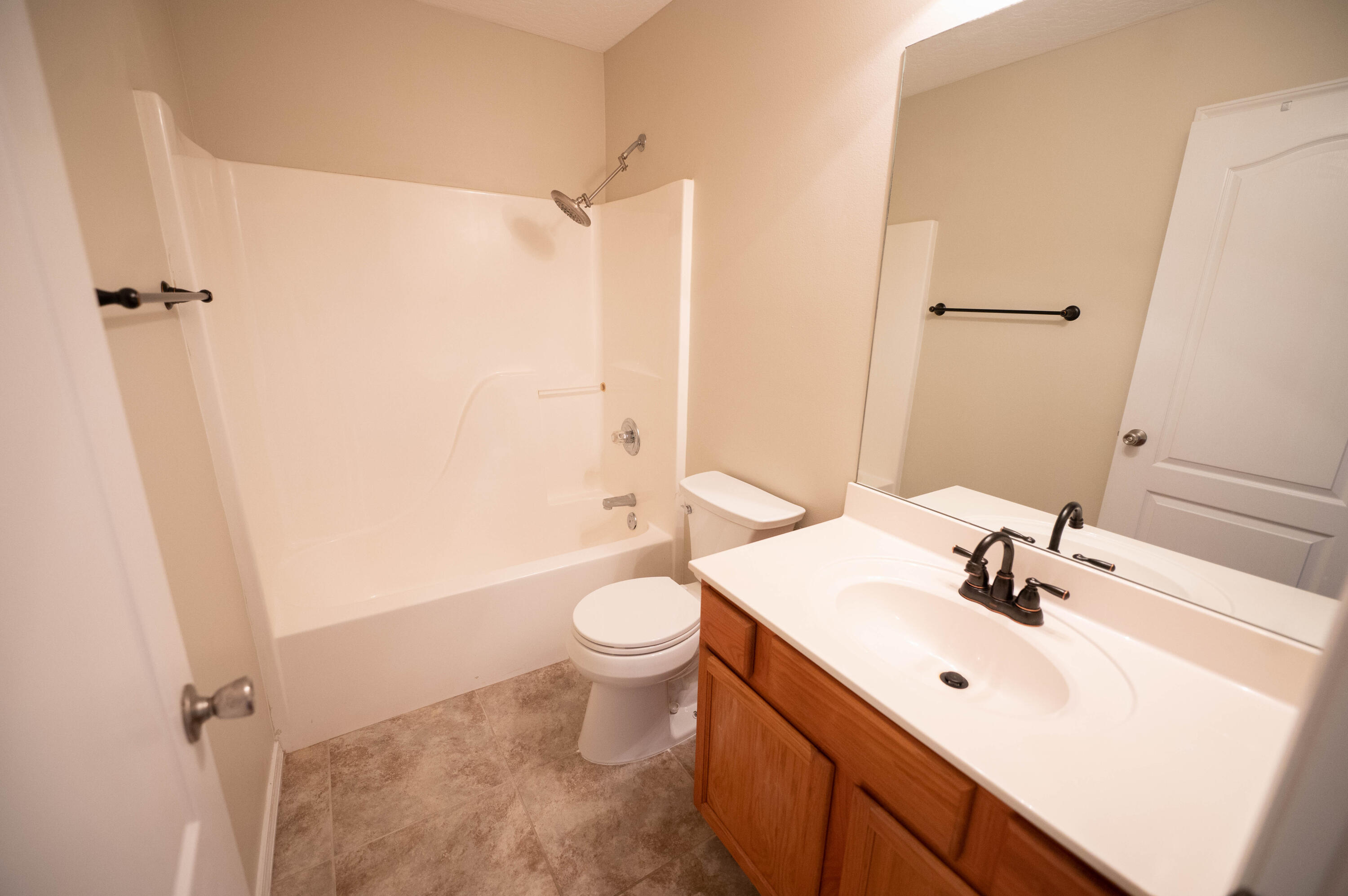 Shay Lin Townhomes - Residential