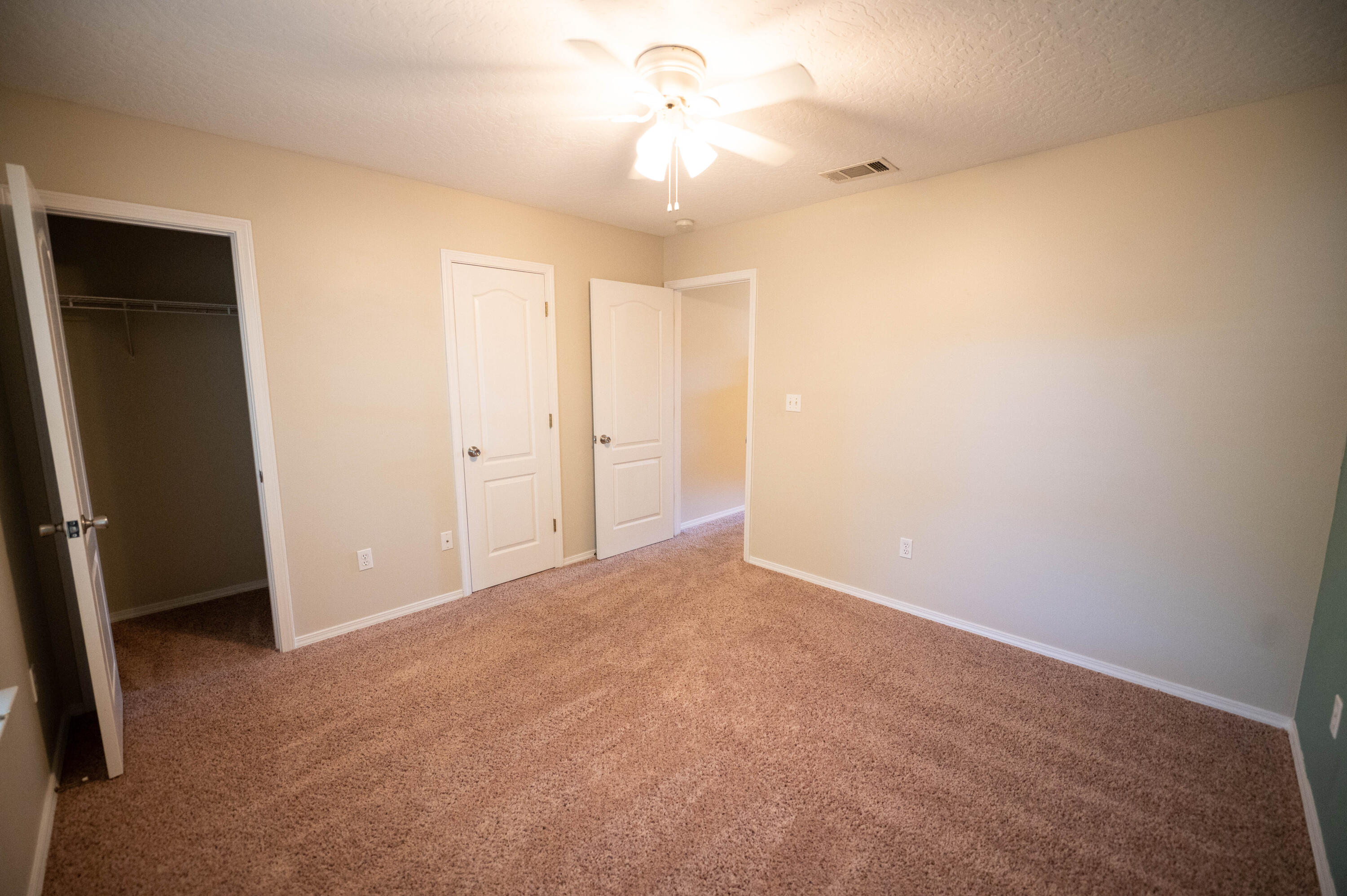 Shay Lin Townhomes - Residential