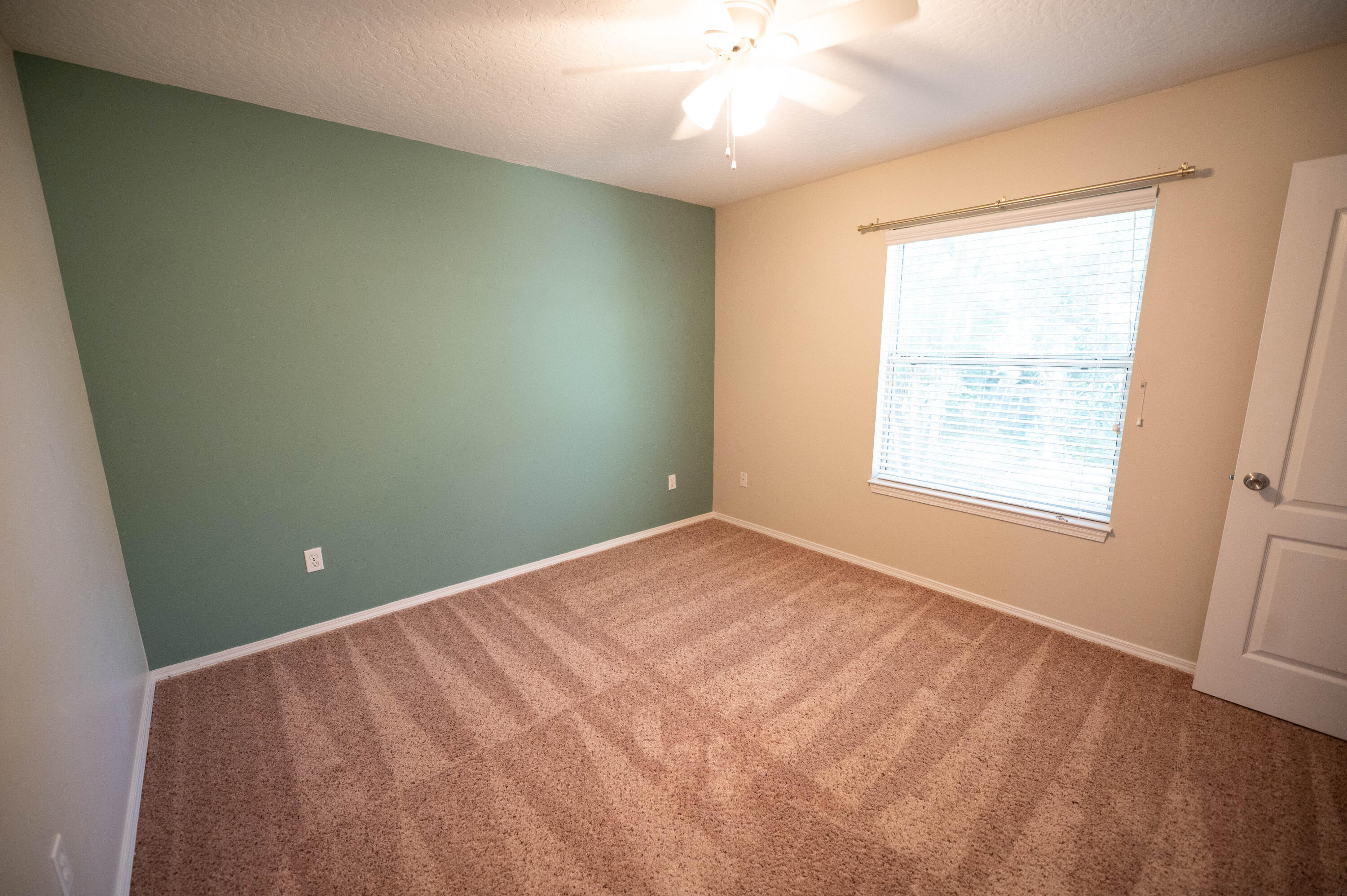 Shay Lin Townhomes - Residential