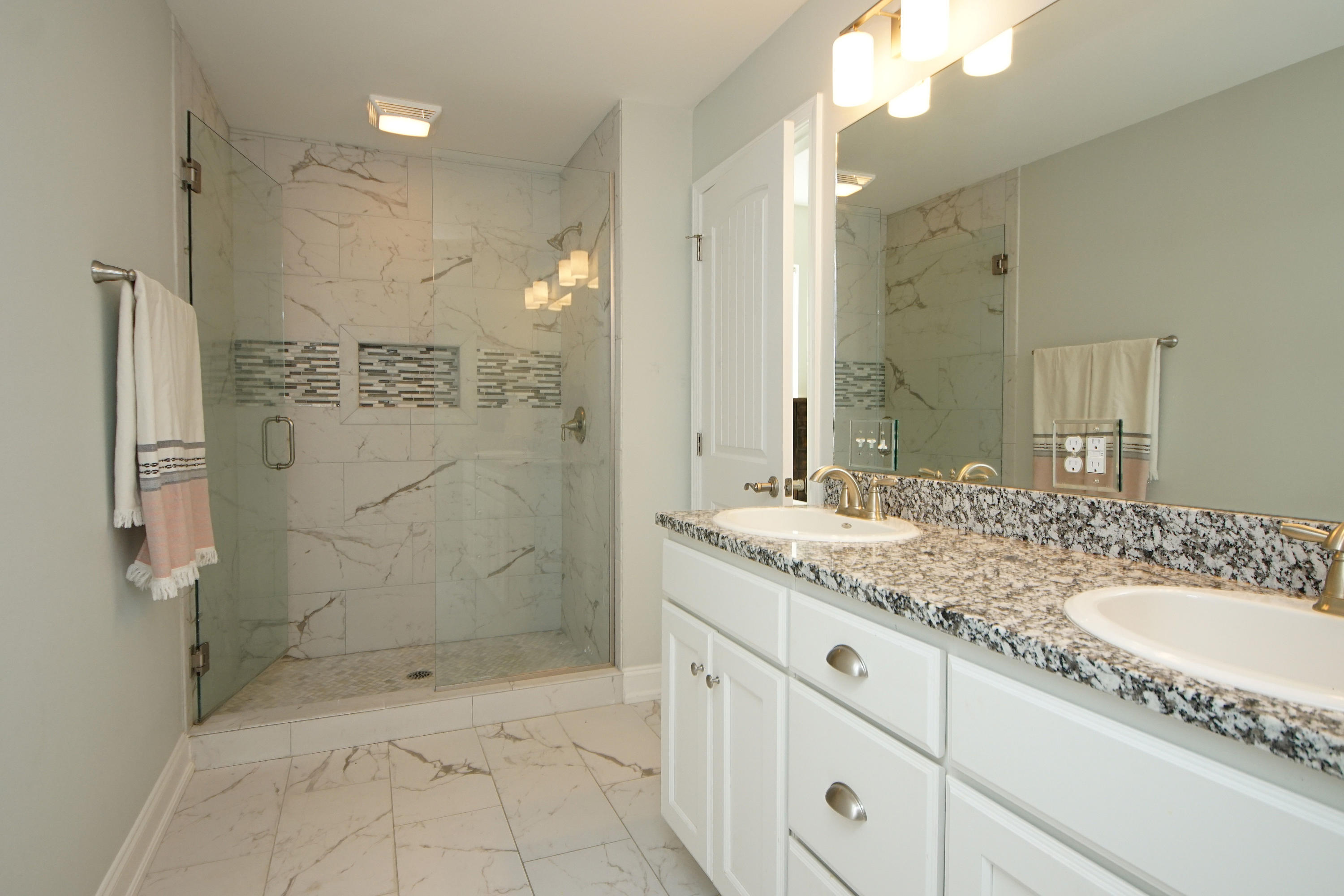 CARONDOLET T/H - Residential