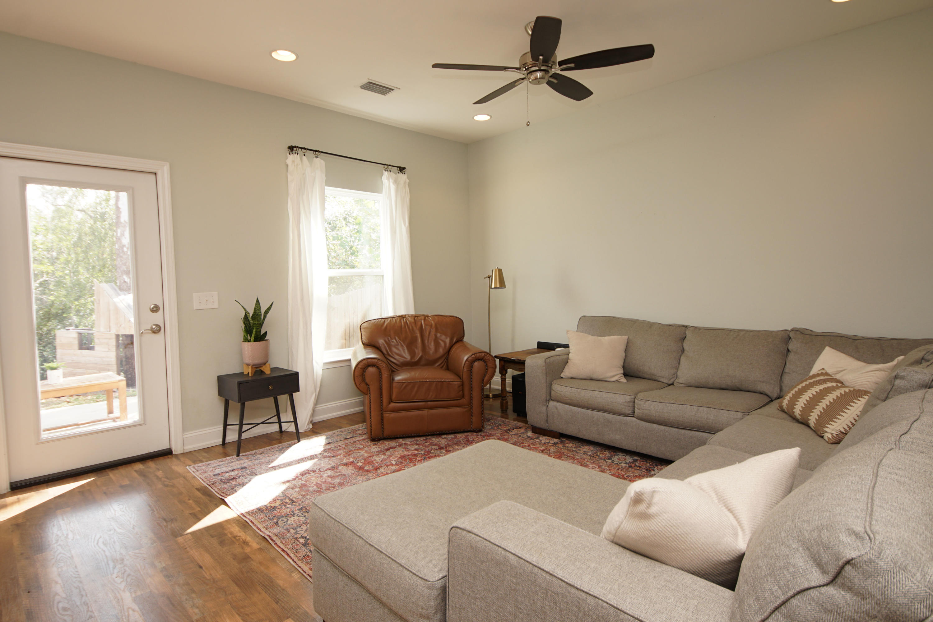 CARONDOLET T/H - Residential