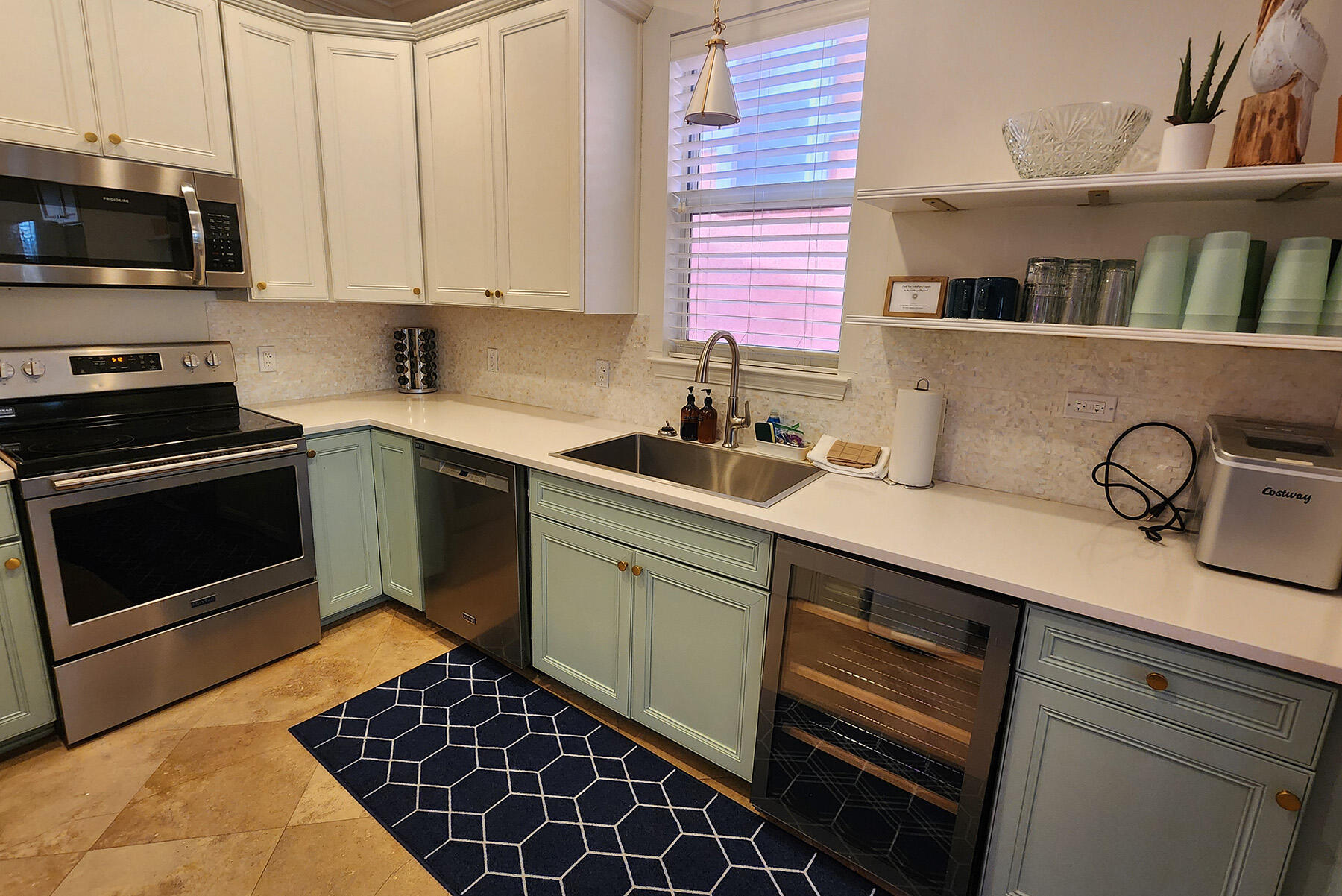 VILLAGES OF CRYSTAL BEACH - Residential