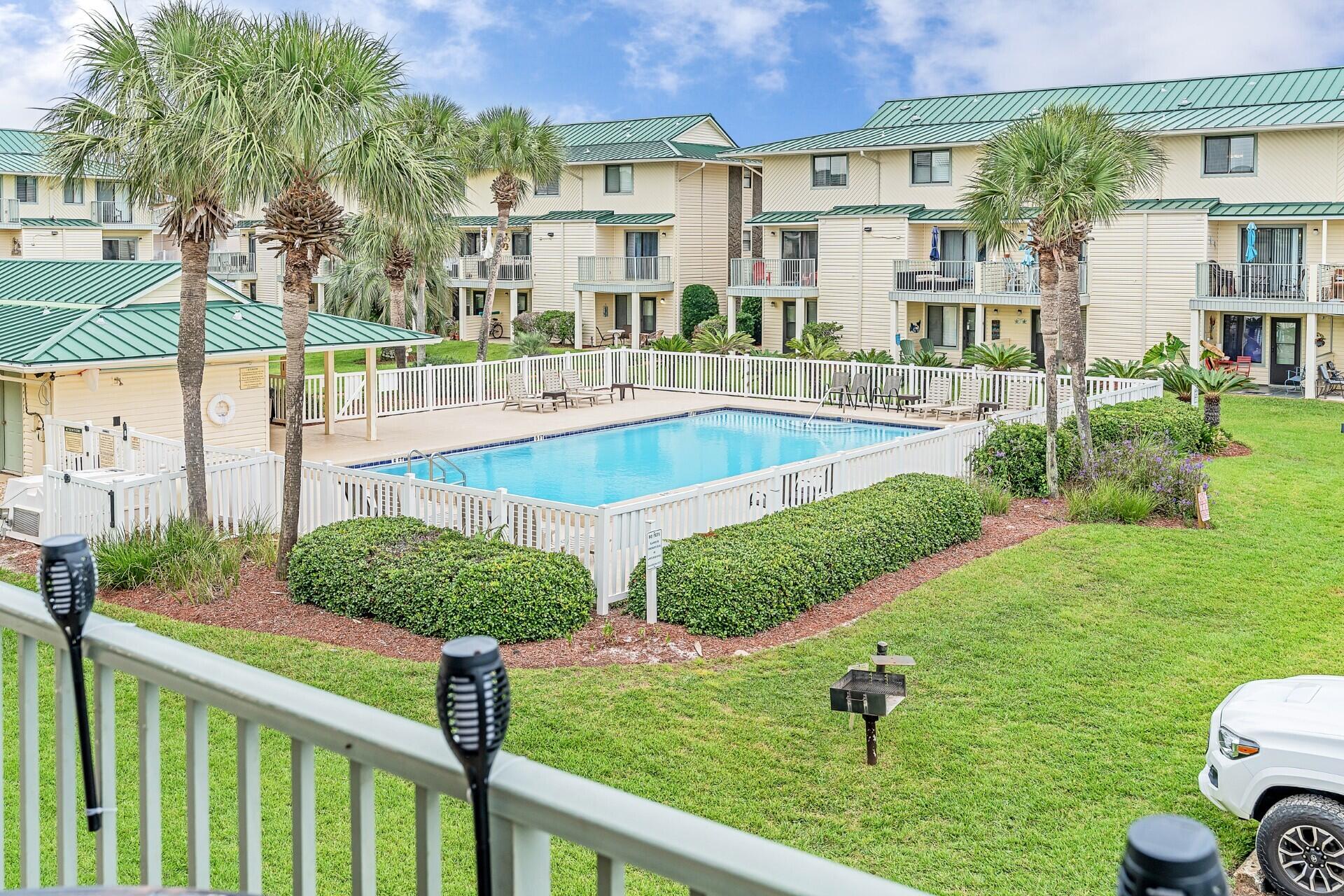 SANDPRINTS CONDO - Residential Lease