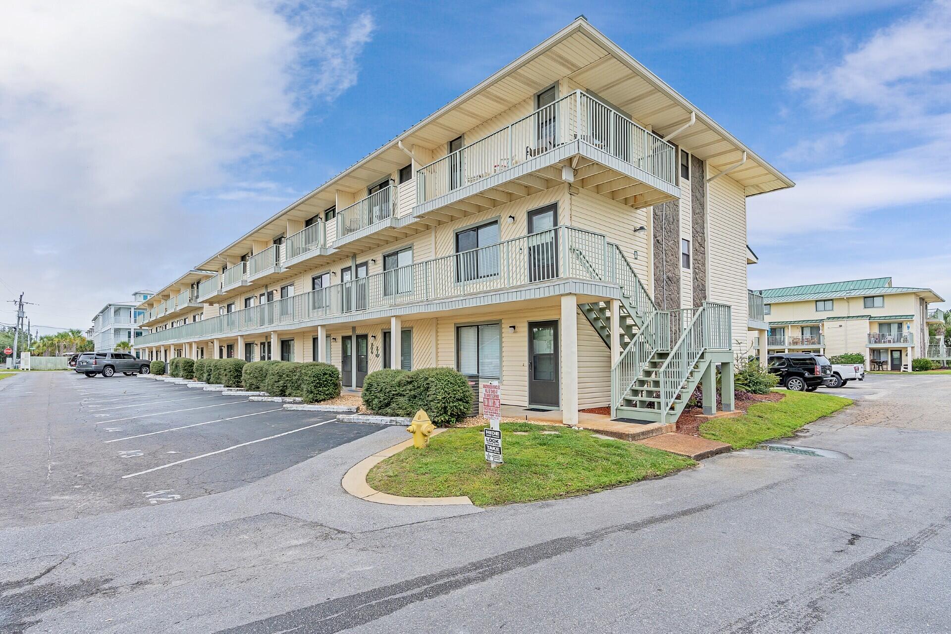 SANDPRINTS CONDO - Residential Lease