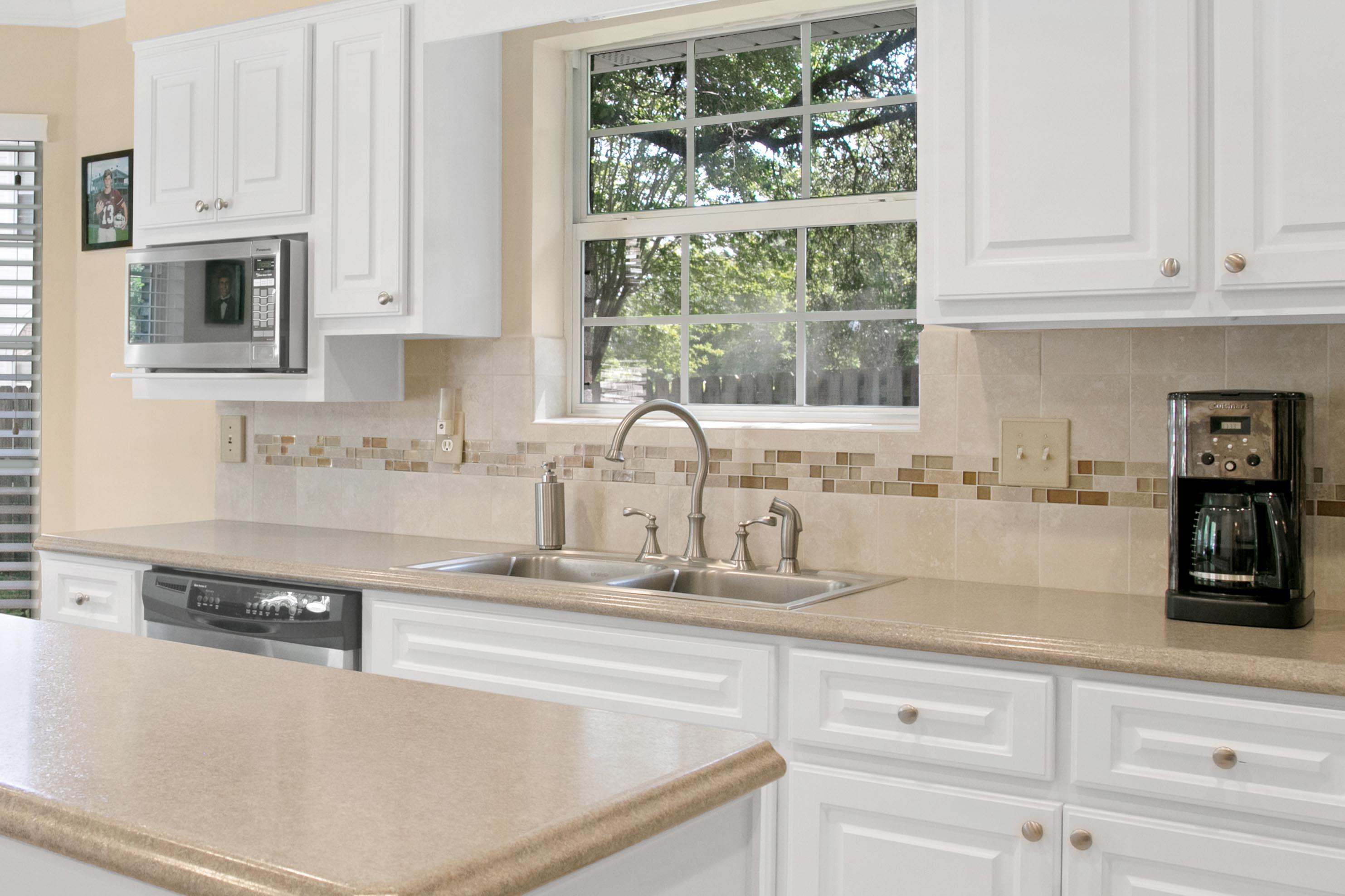 PARKWOOD ESTATES PH 2 BLUEWATER BAY - Residential