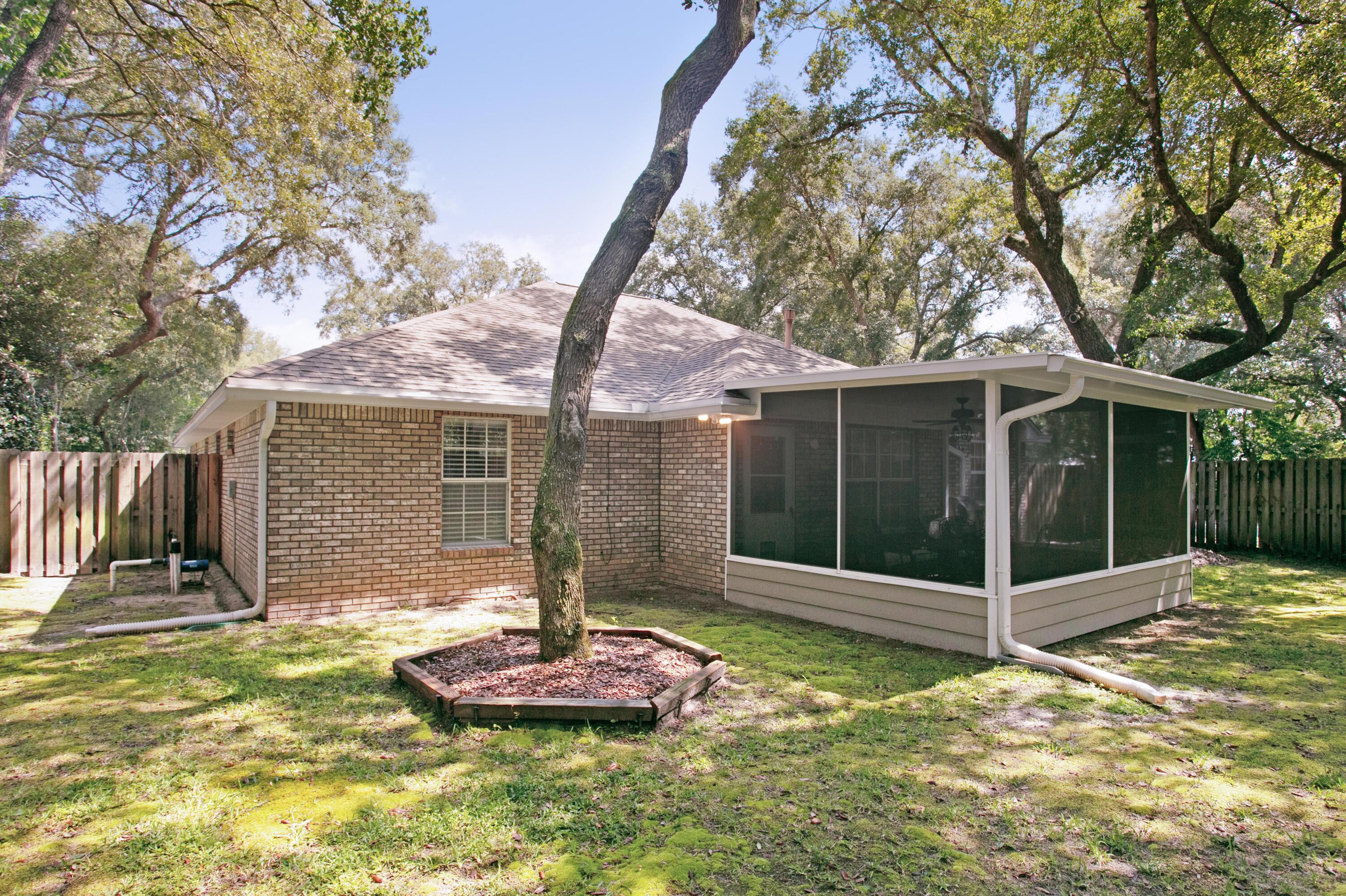 PARKWOOD ESTATES PH 2 BLUEWATER BAY - Residential