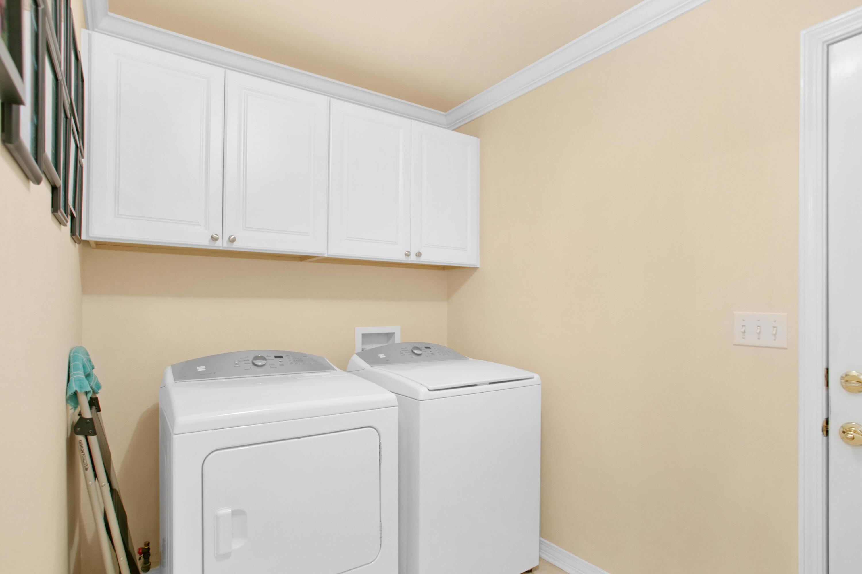 PARKWOOD ESTATES PH 2 BLUEWATER BAY - Residential