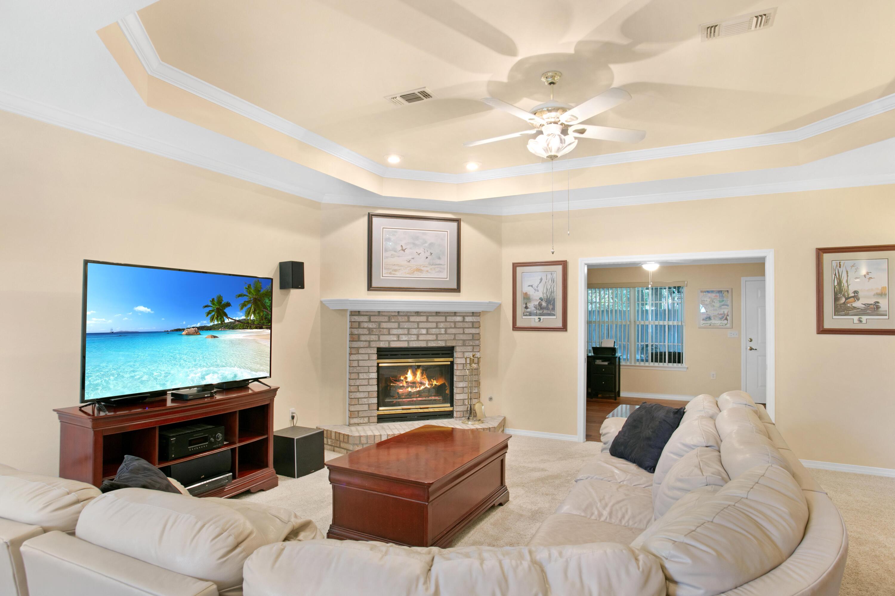 PARKWOOD ESTATES PH 2 BLUEWATER BAY - Residential