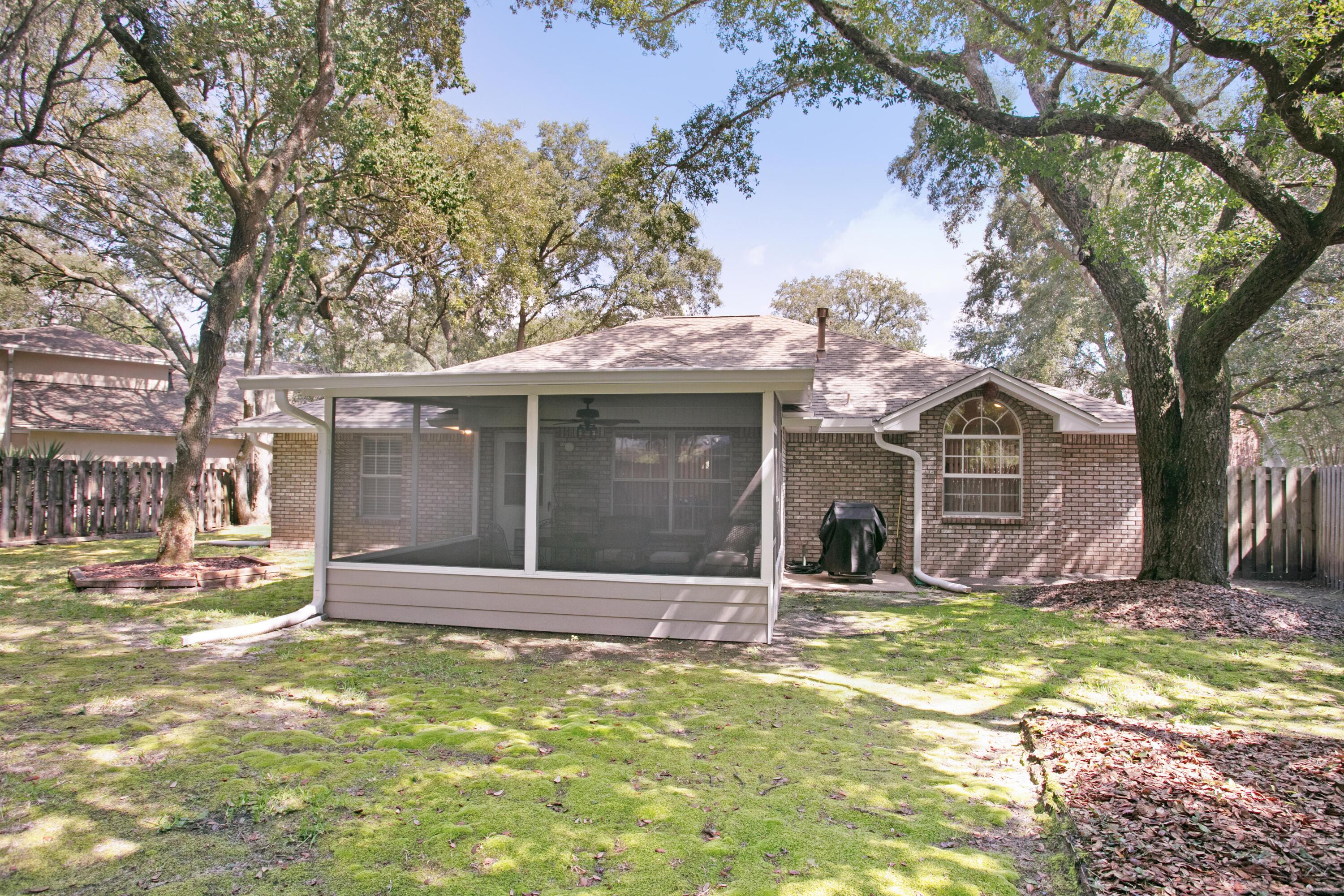 PARKWOOD ESTATES PH 2 BLUEWATER BAY - Residential