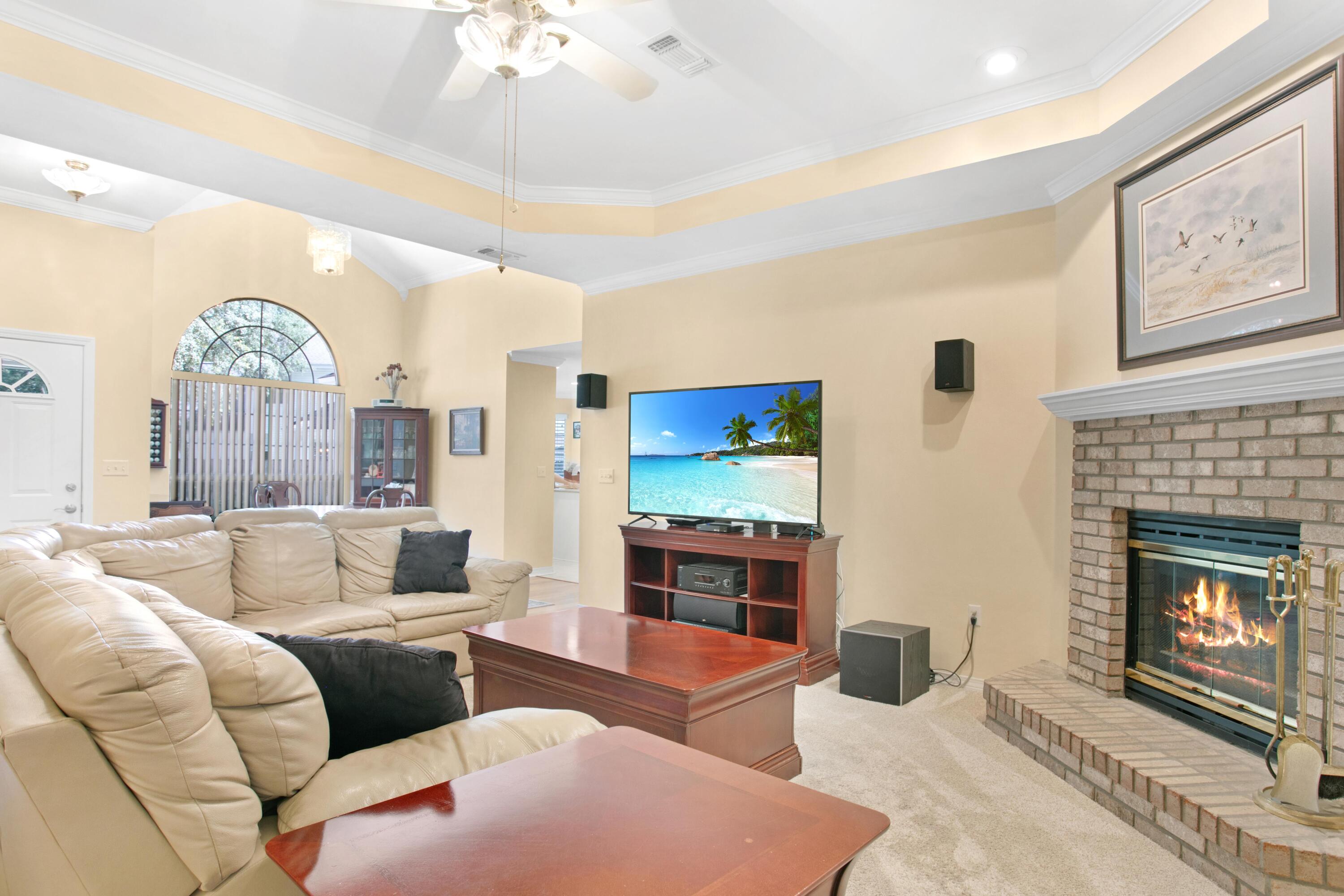 PARKWOOD ESTATES PH 2 BLUEWATER BAY - Residential