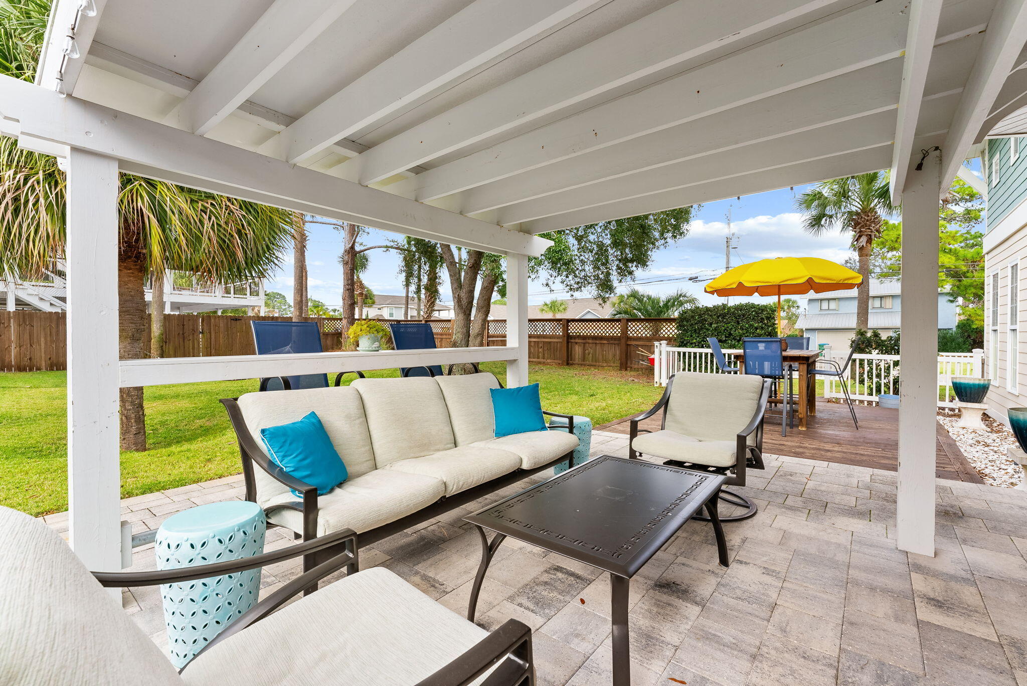 HOLIDAY BEACH UNIT 07 - Residential