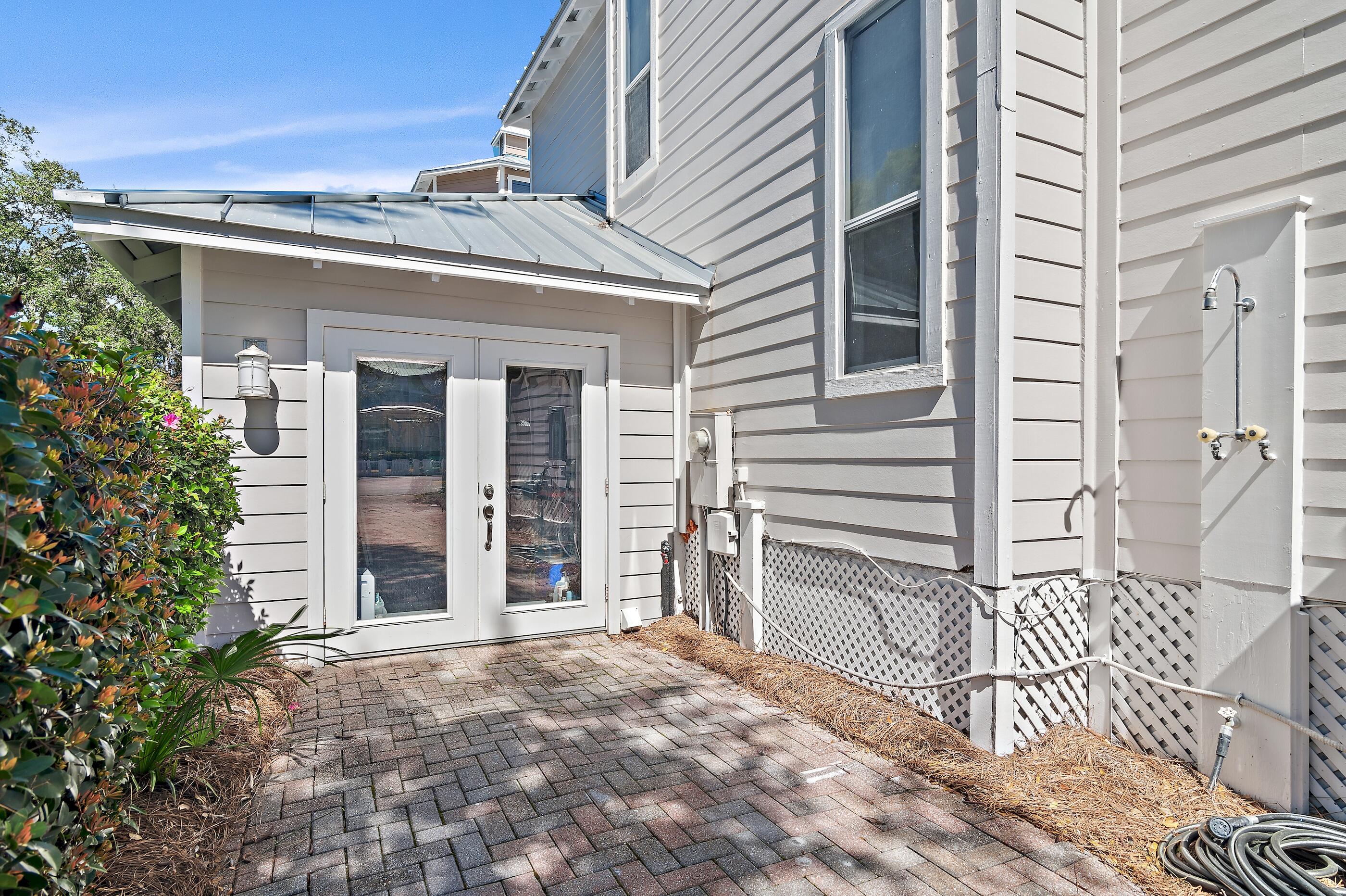 CRYSTAL LAKE AT SANDESTIN - Residential