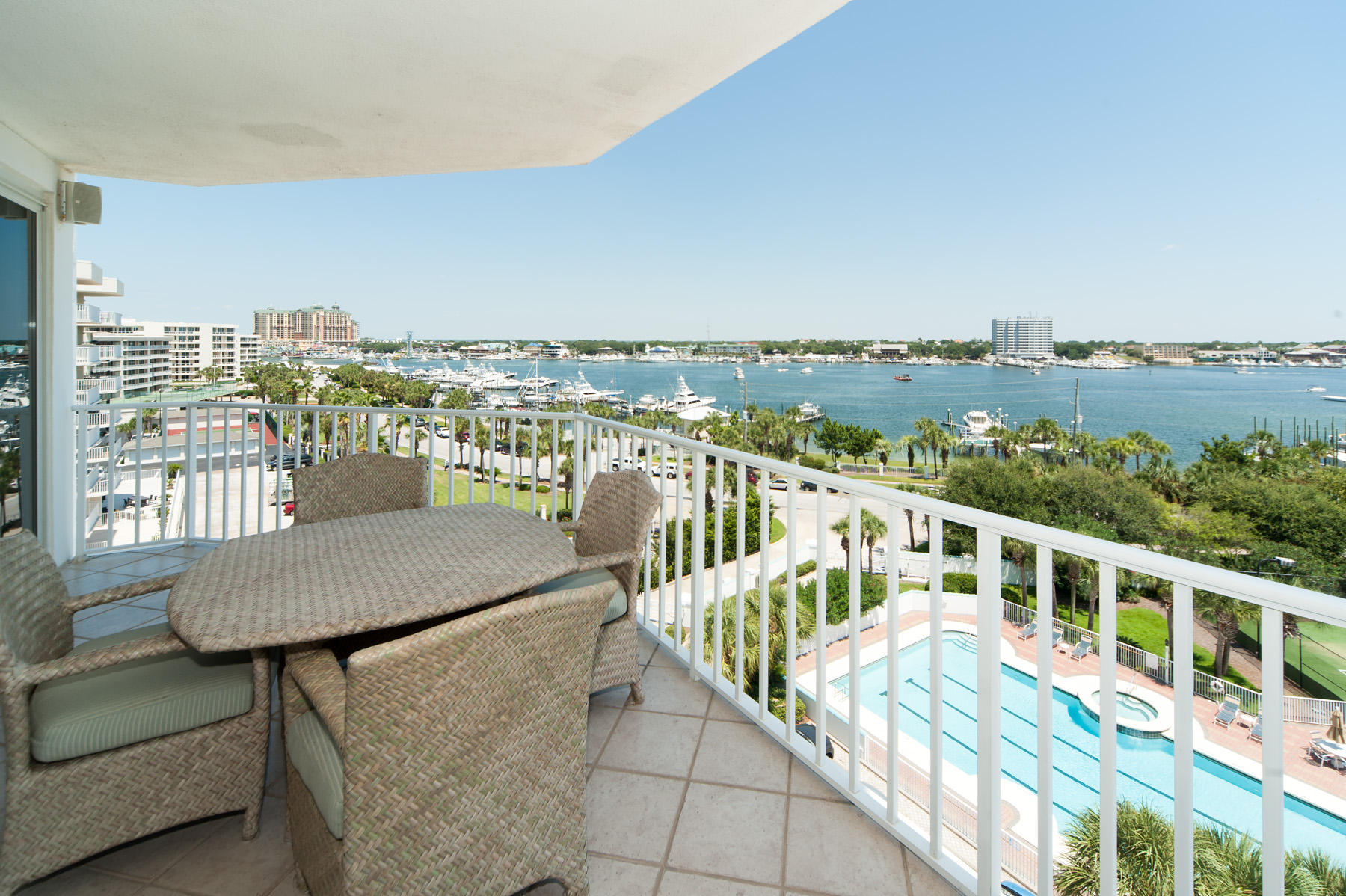 ULTIMATE CONDO THE - Residential