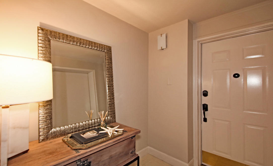 ULTIMATE CONDO THE - Residential