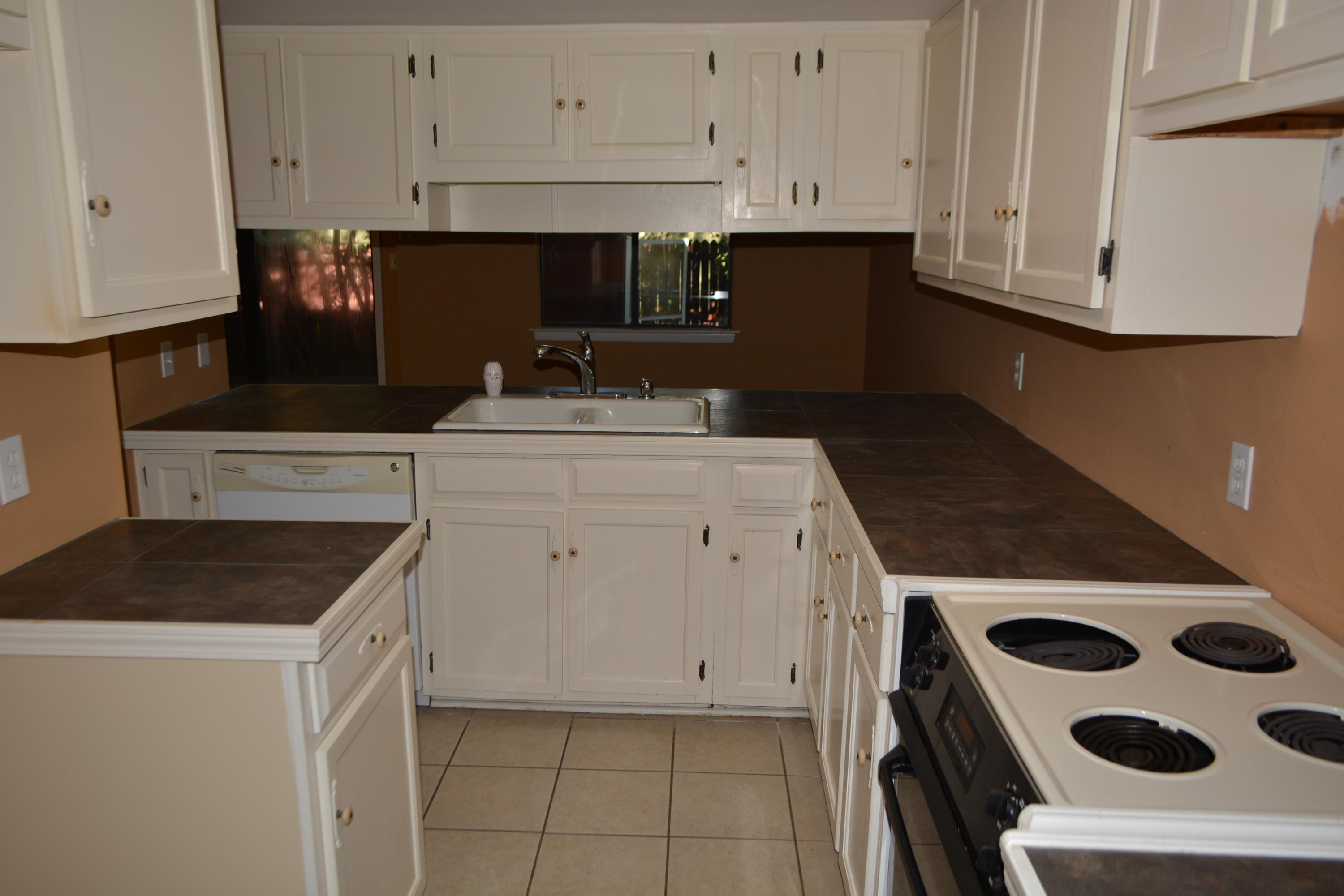 PINE RIDGE TRACE RE/SUB - Residential