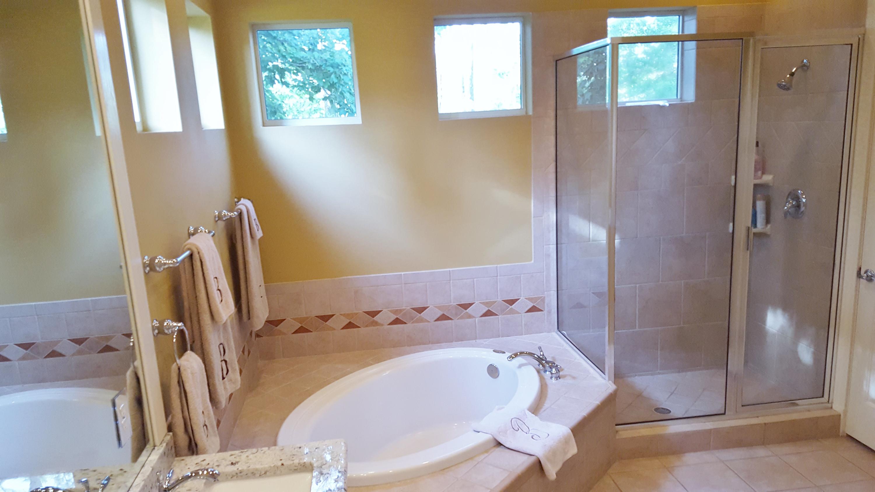 REGATTA BAY - Residential