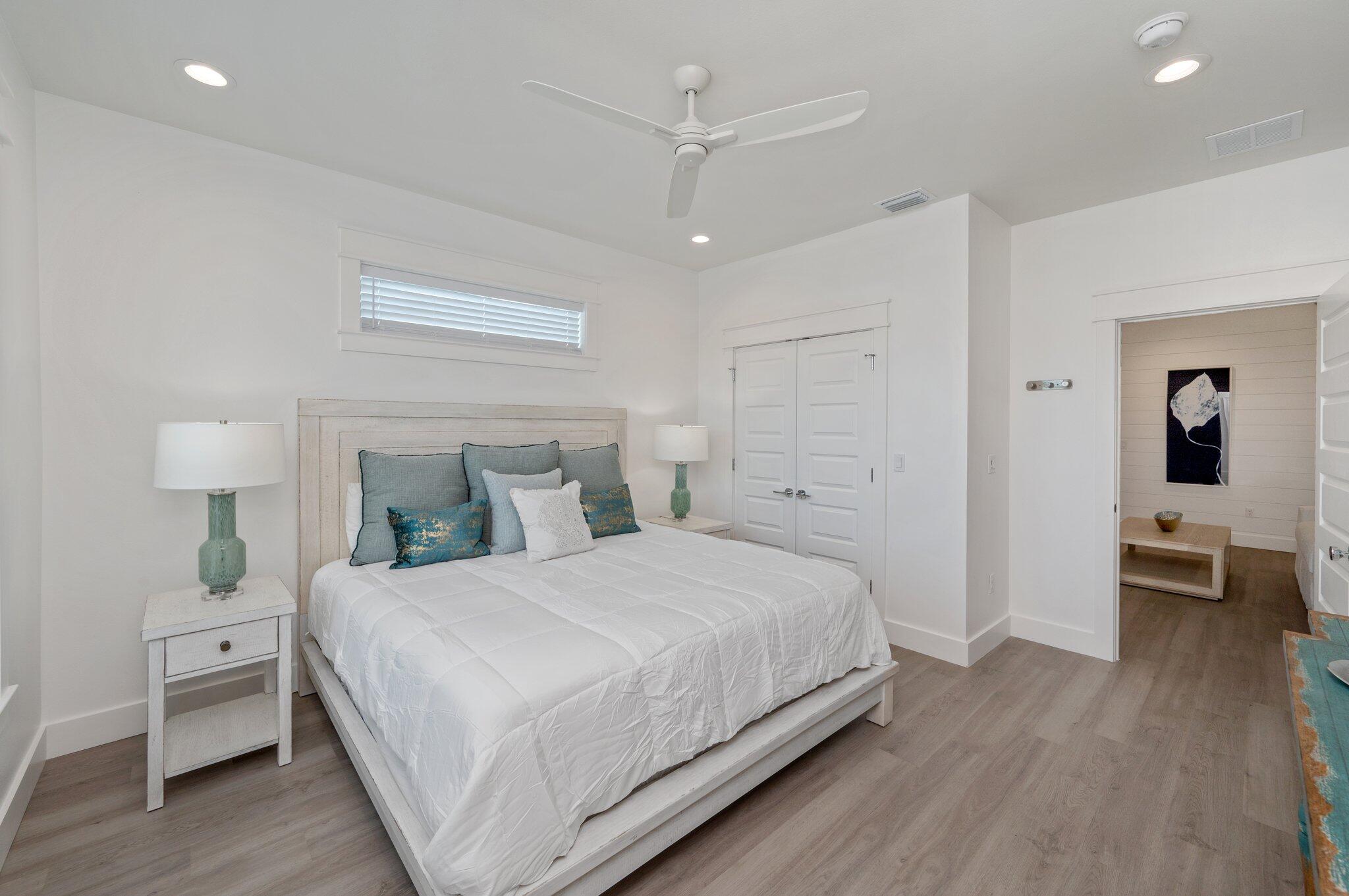 EASTERN LAKE S/D - Residential